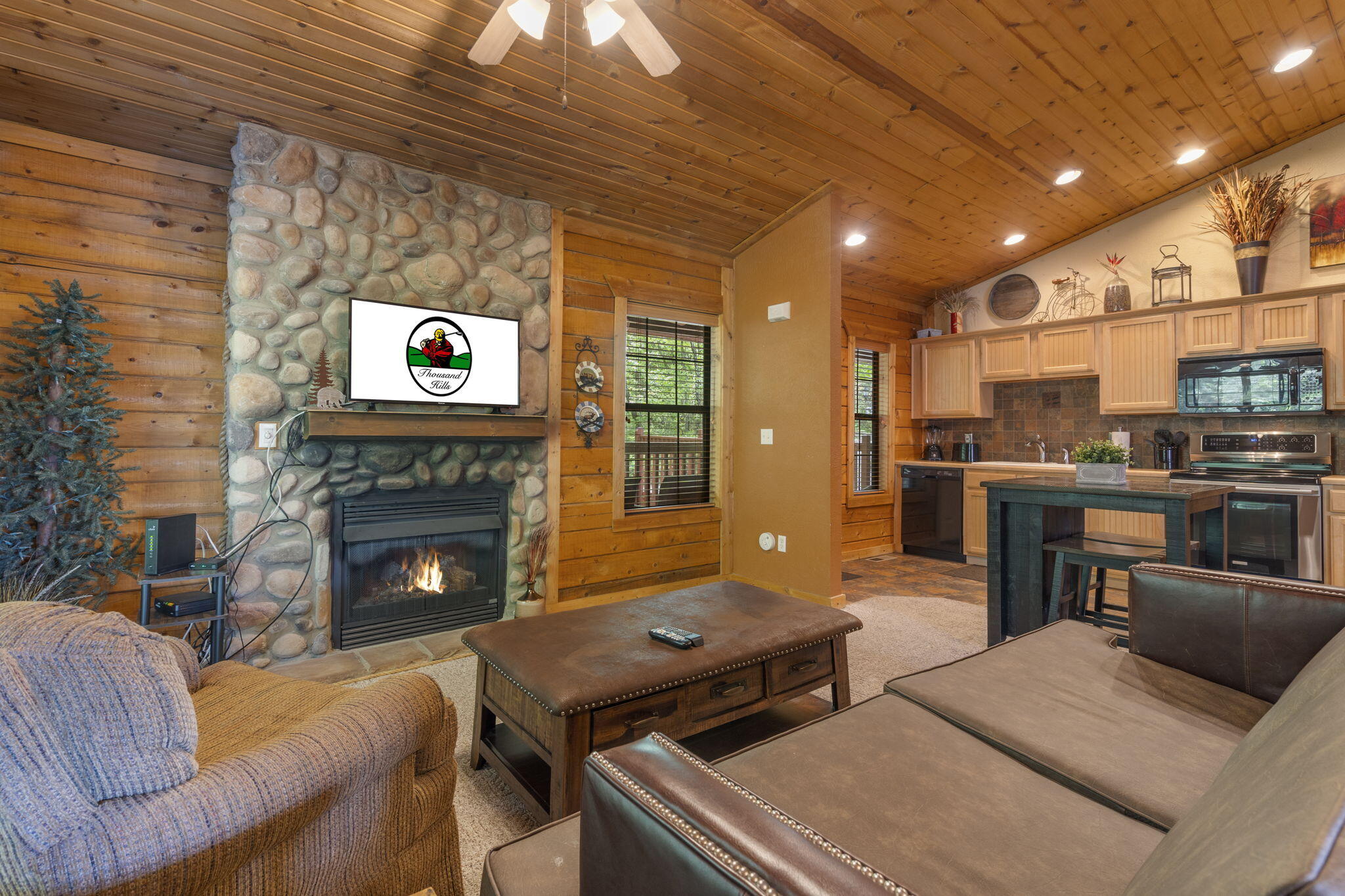 143 Rock Candy Lane Property Photo 3