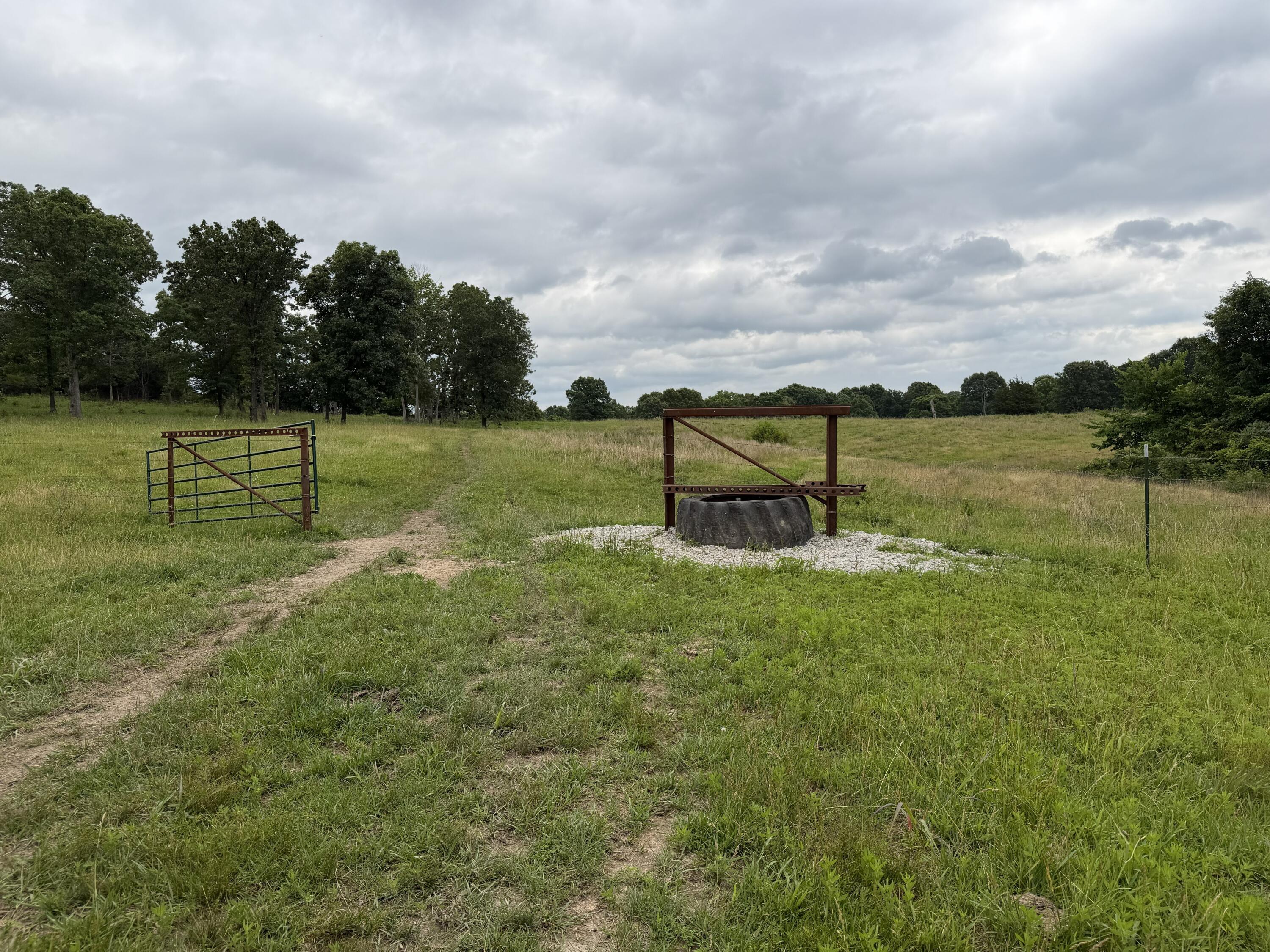 000 N Highway Property Photo 34
