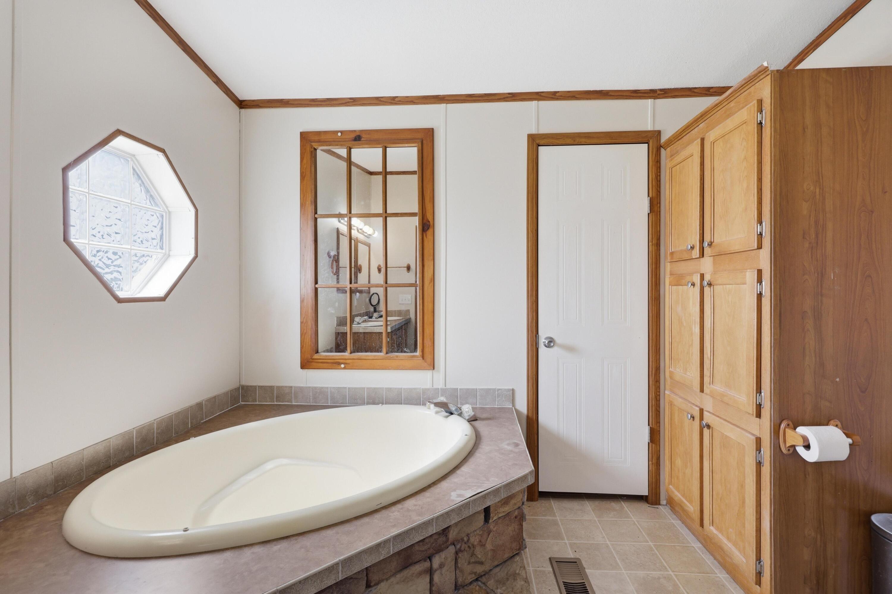 9072 East State Highway 76 Property Photo 24