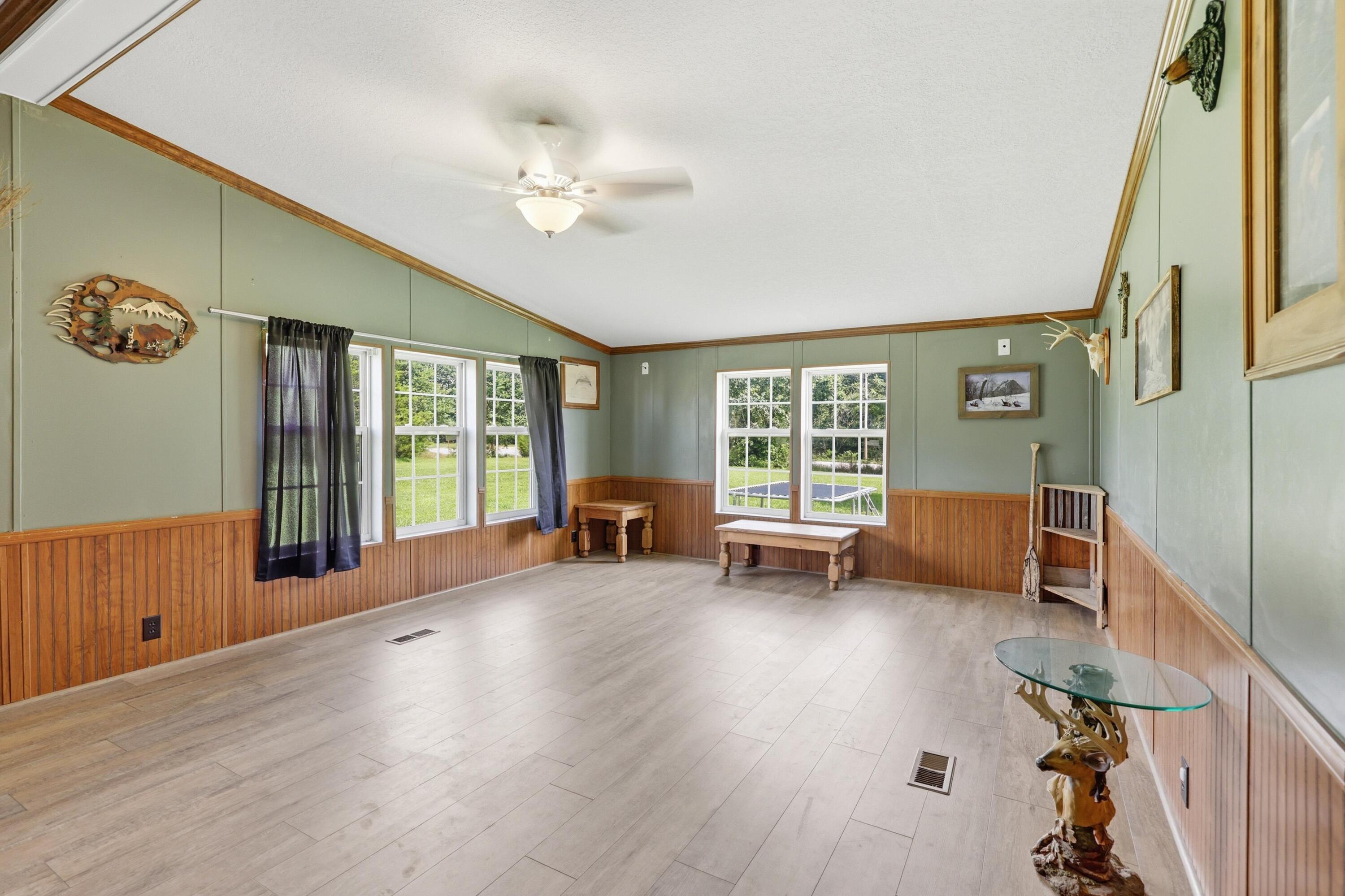 9072 East State Highway 76 Property Photo 27