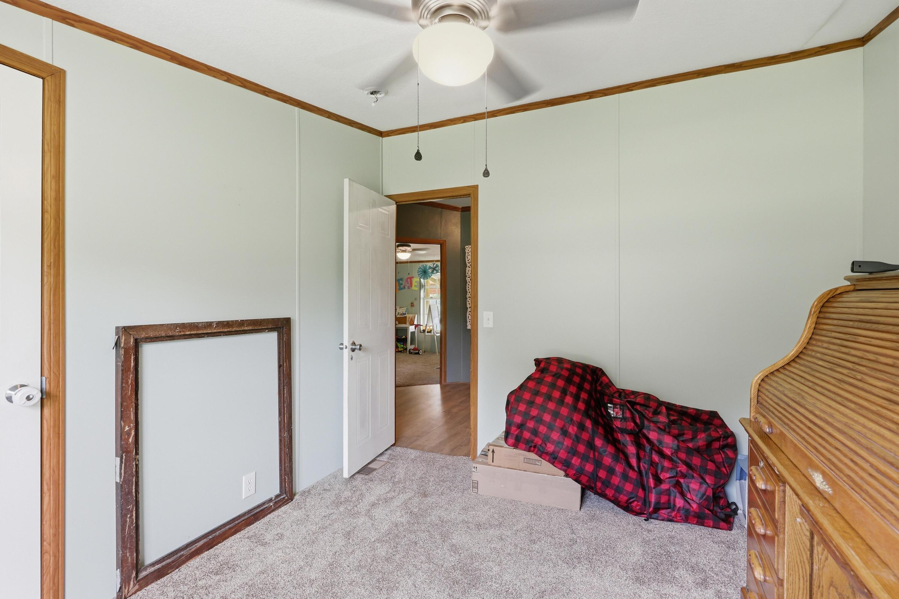 9072 East State Highway 76 Property Photo 32