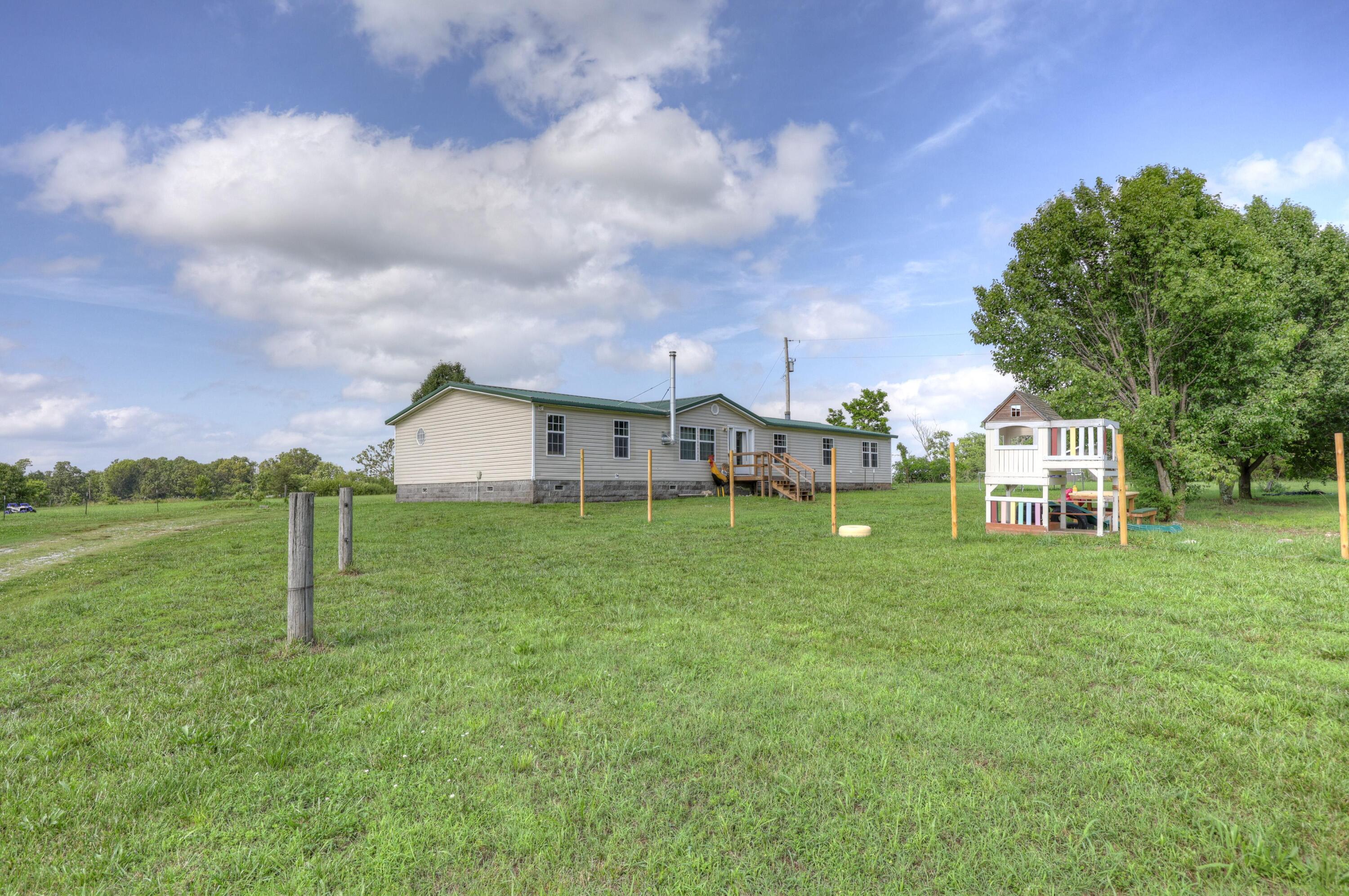 9072 East State Highway 76 Property Photo 40