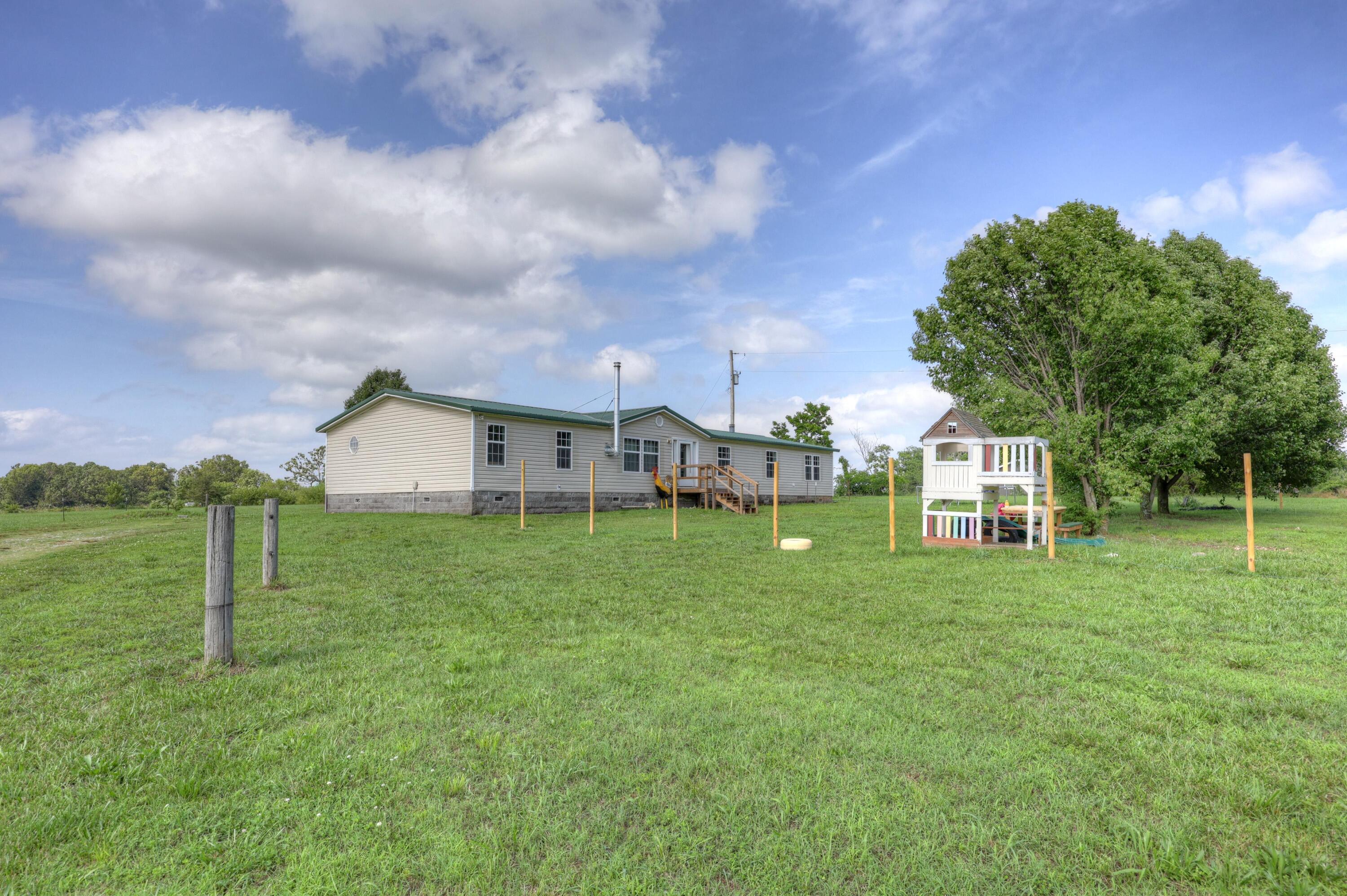 9072 East State Highway 76 Property Photo 41
