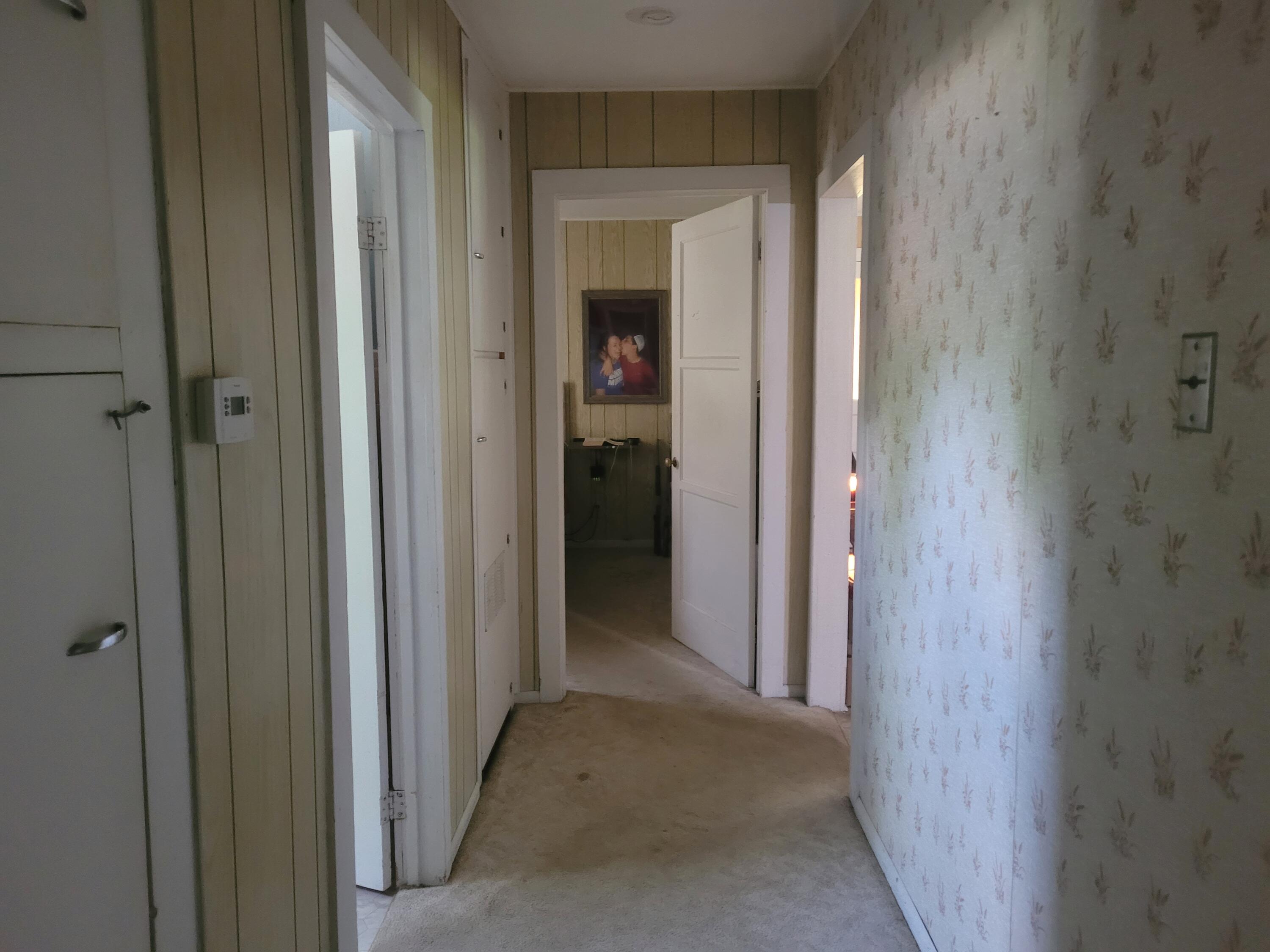 1220 Lambert Lane Property Photo 13