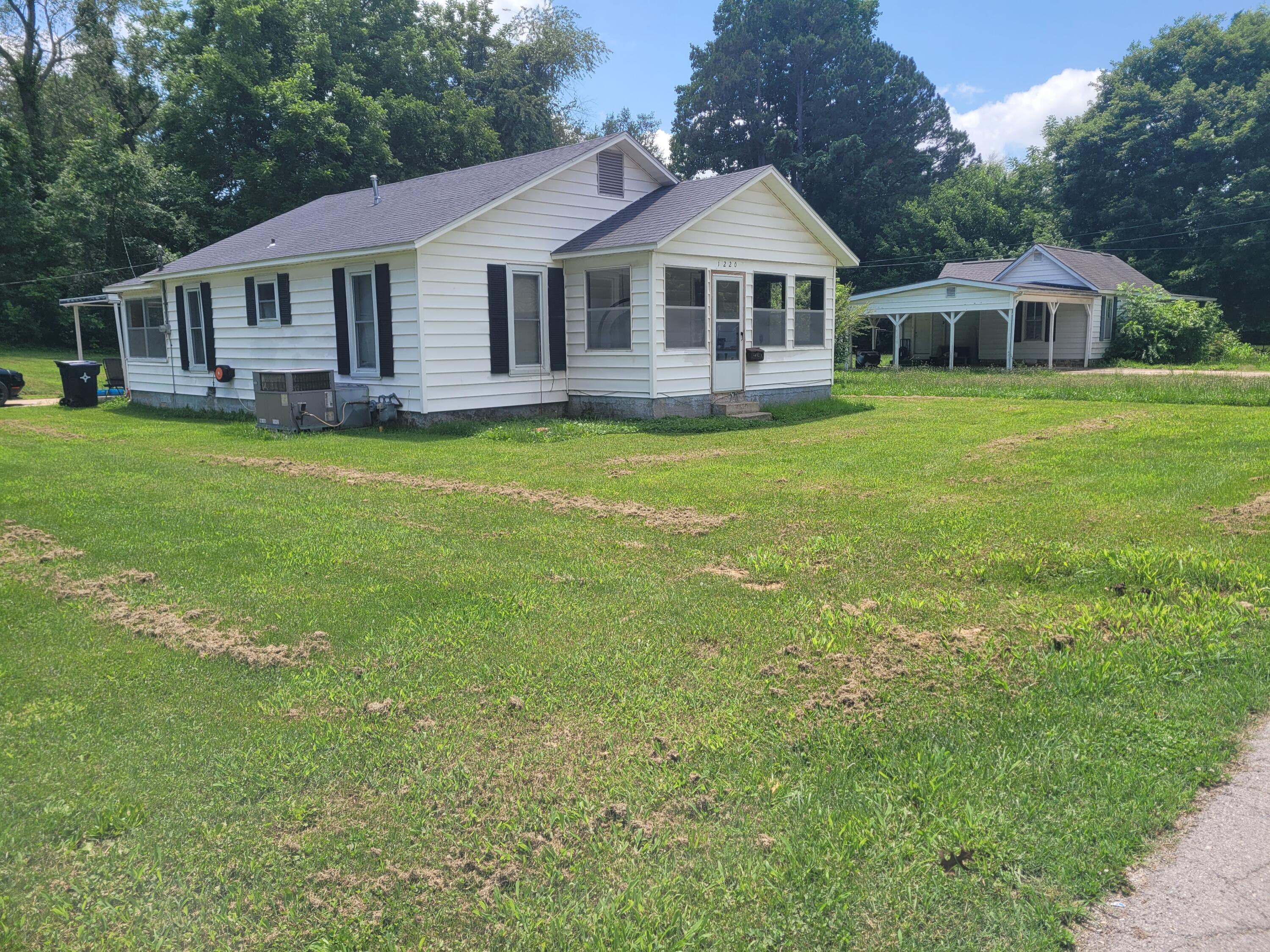 1220 Lambert Lane Property Photo 26