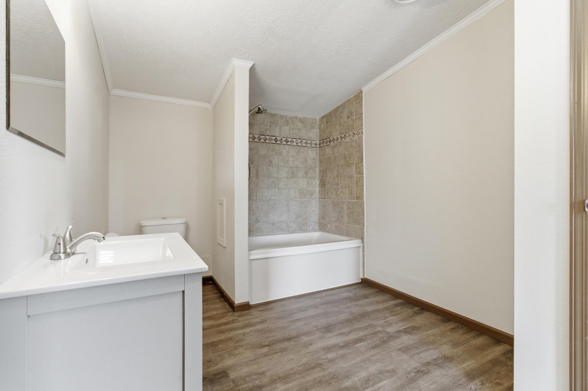 23594 Lawrence 1200 Property Photo 14