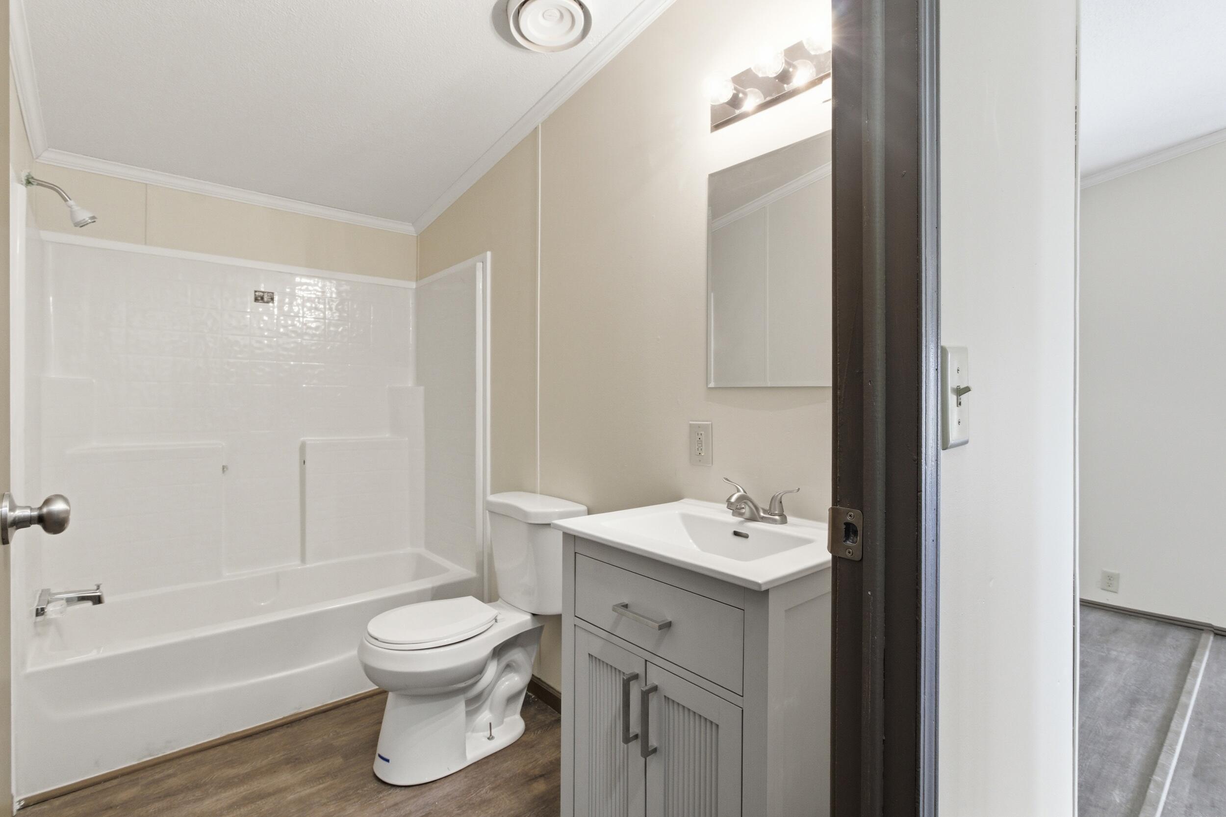 23594 Lawrence 1200 Property Photo 19