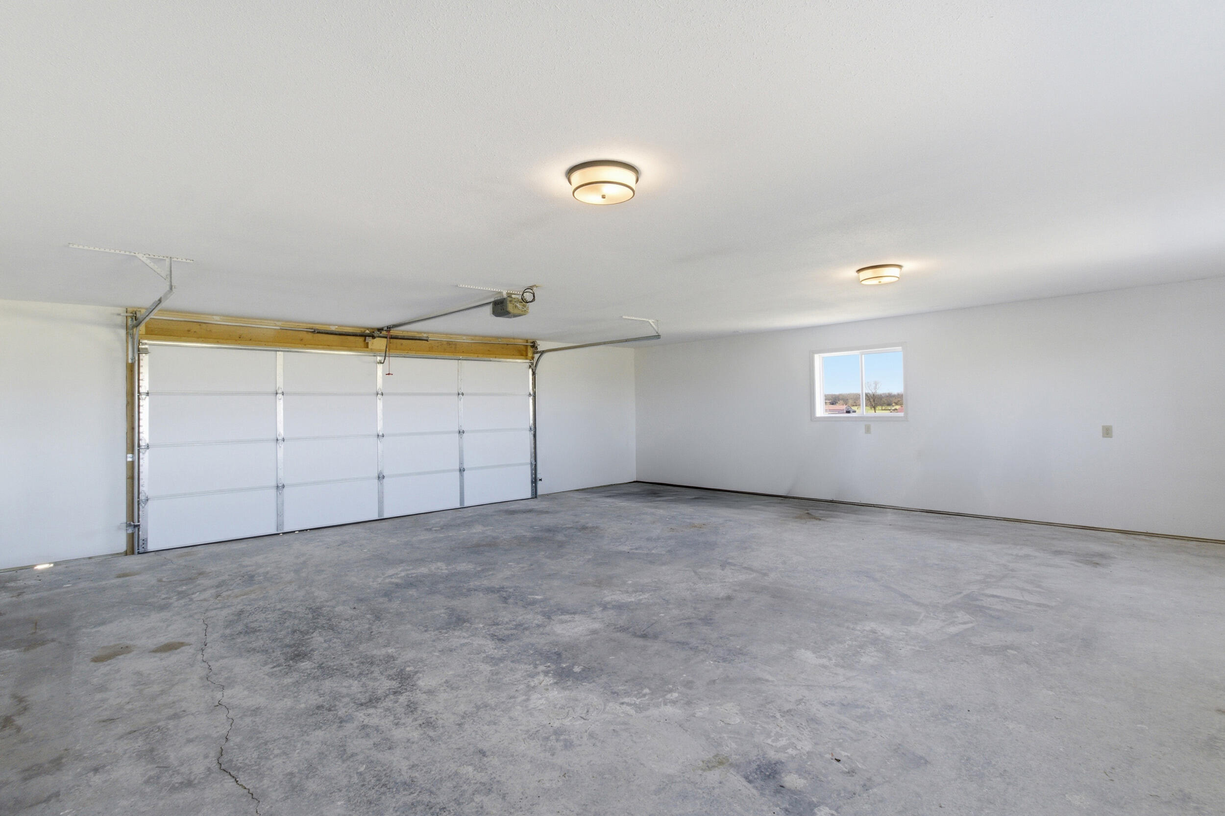 23594 Lawrence 1200 Property Photo 21