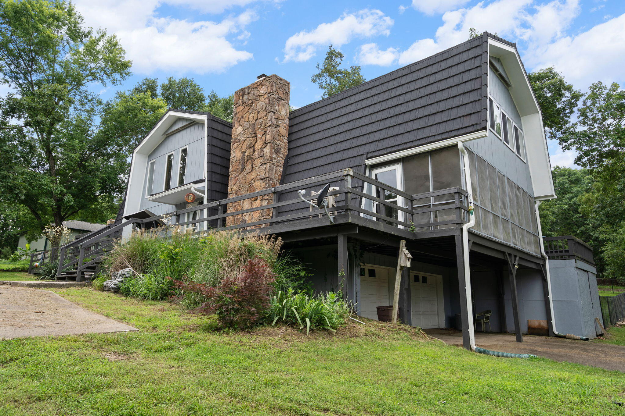 27111 White Tail Road Property Photo 2