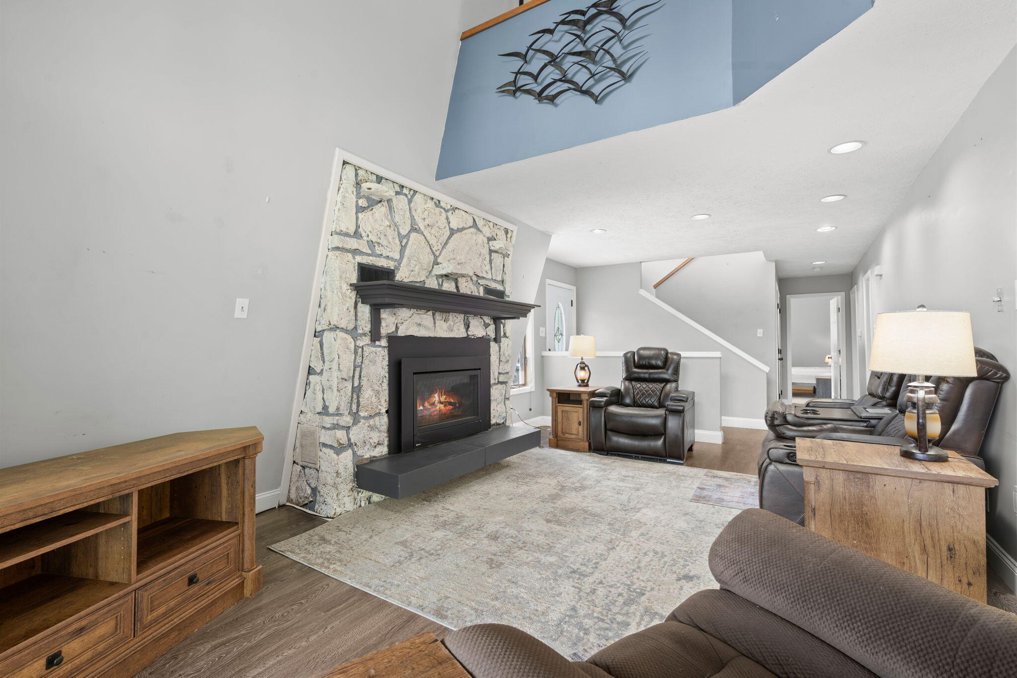 27111 White Tail Road Property Photo 7