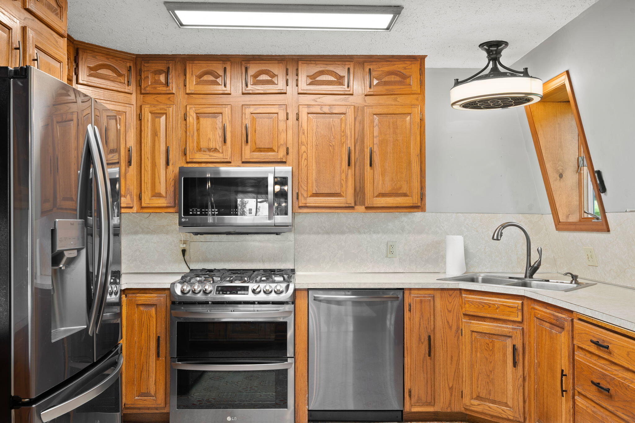 27111 White Tail Road Property Photo 13