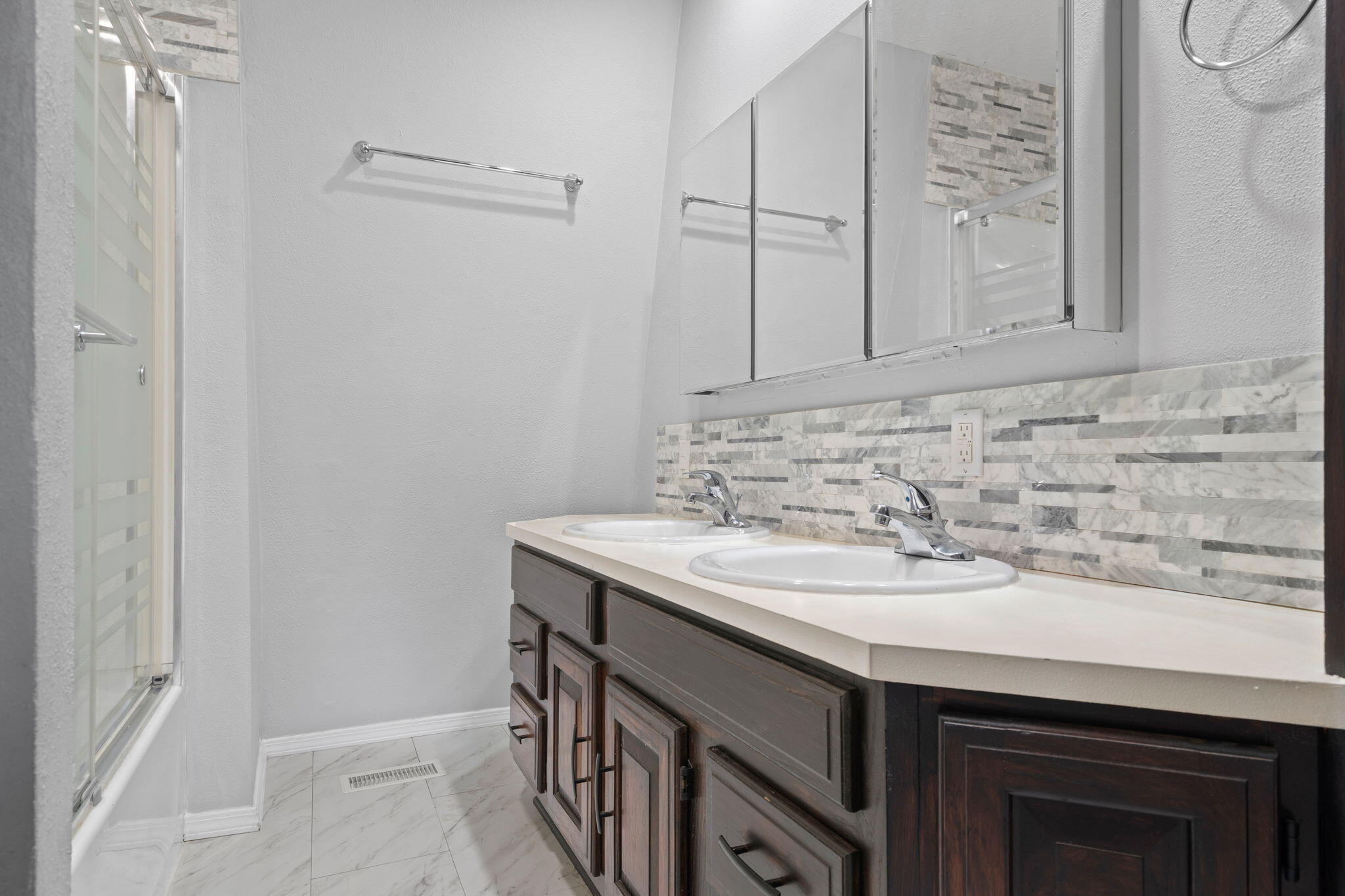 27111 White Tail Road Property Photo 19