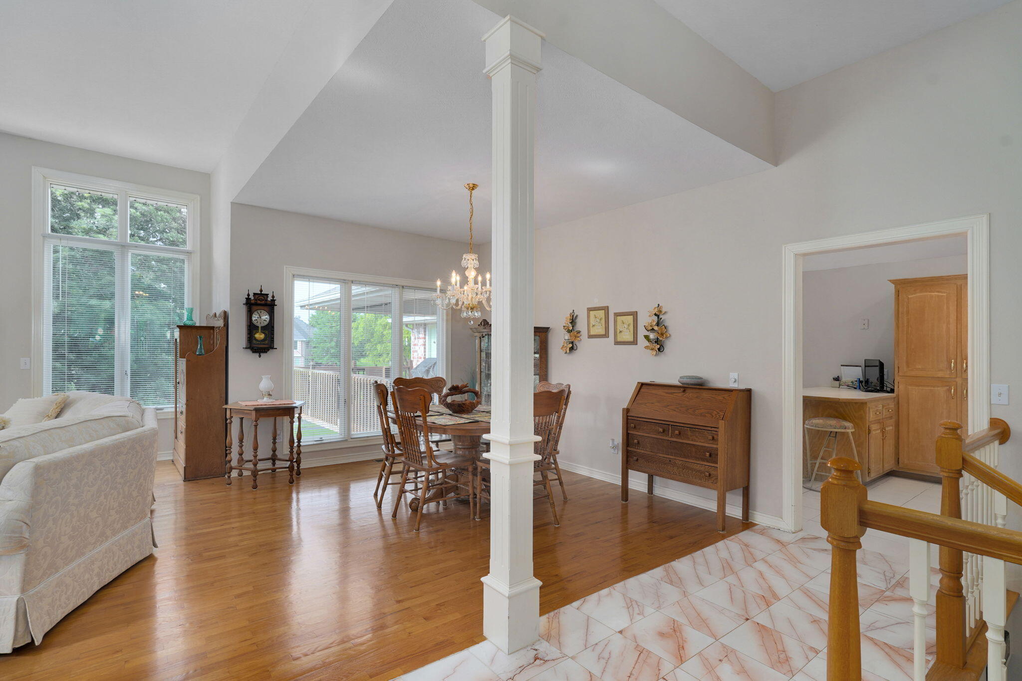 808 West Jackson Avenue Property Photo 6