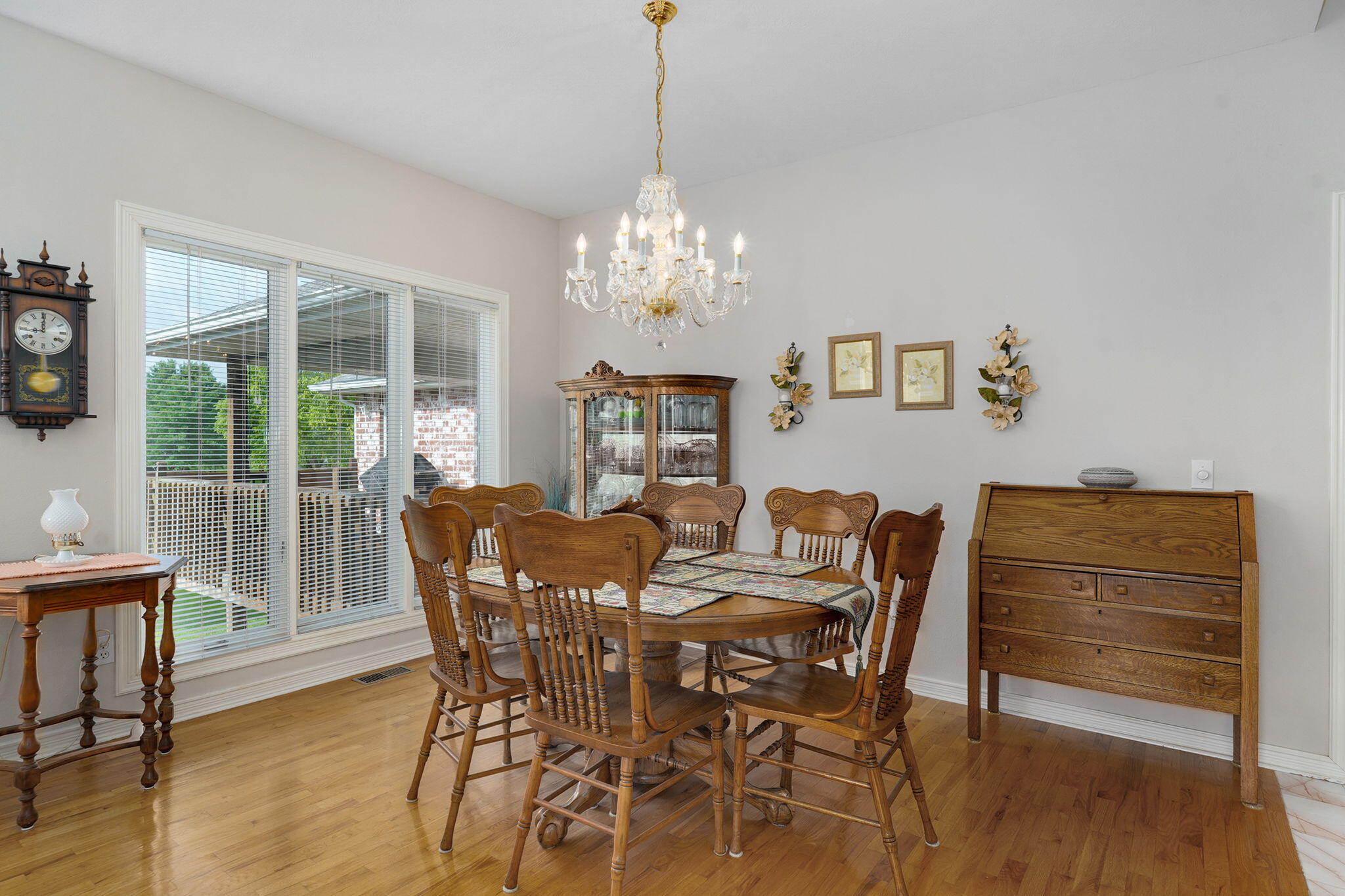 808 West Jackson Avenue Property Photo 11