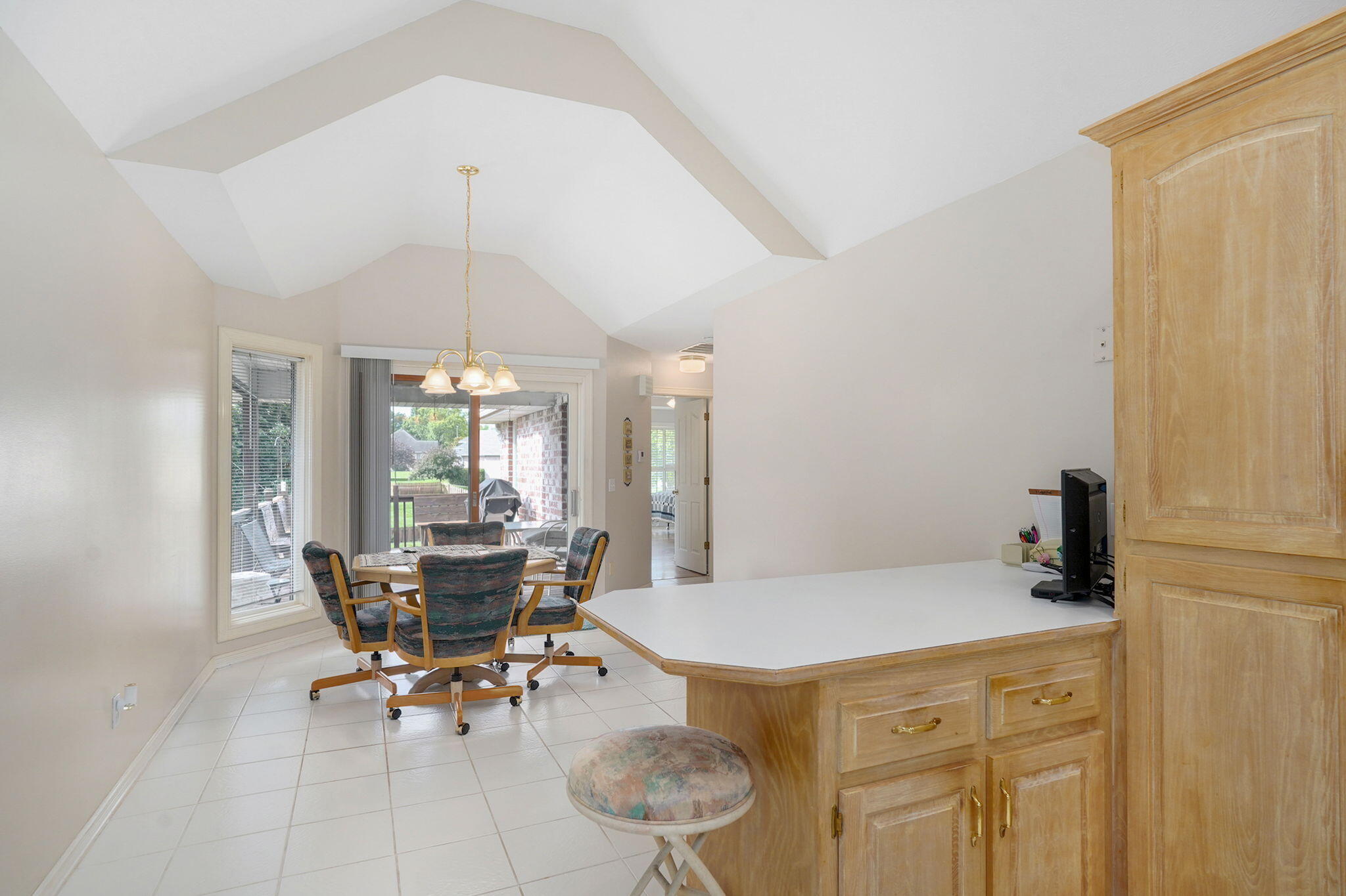 808 West Jackson Avenue Property Photo 18