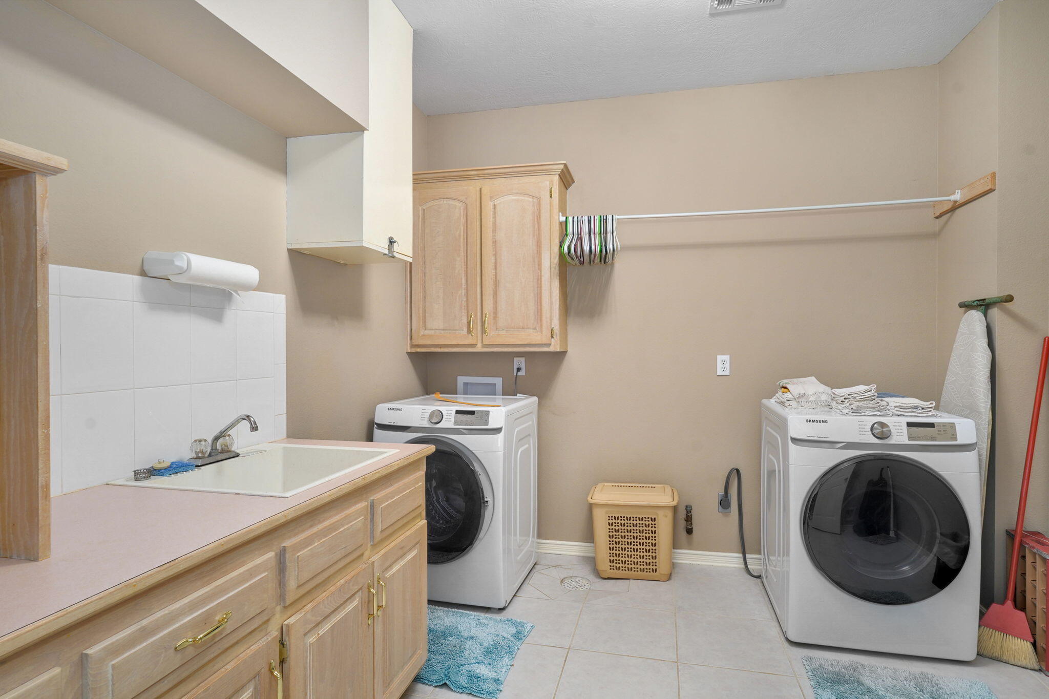 808 West Jackson Avenue Property Photo 37
