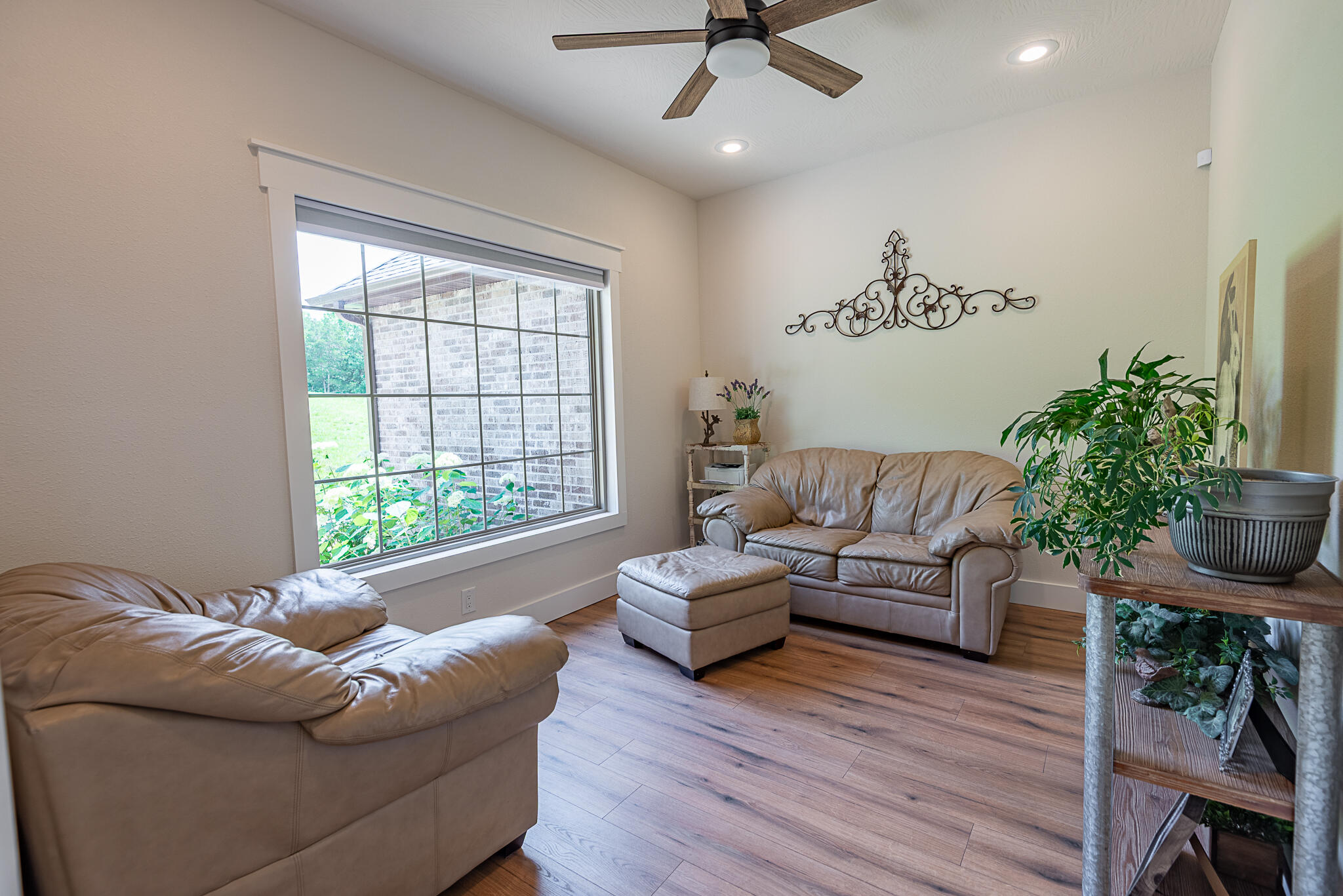 512 Creekside Terrace Property Photo 7