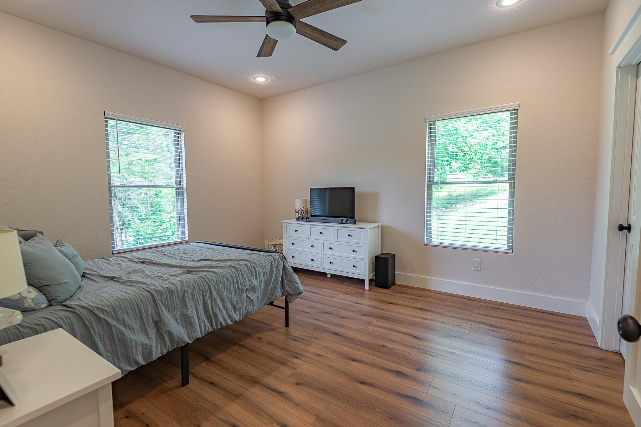 512 Creekside Terrace Property Photo 34