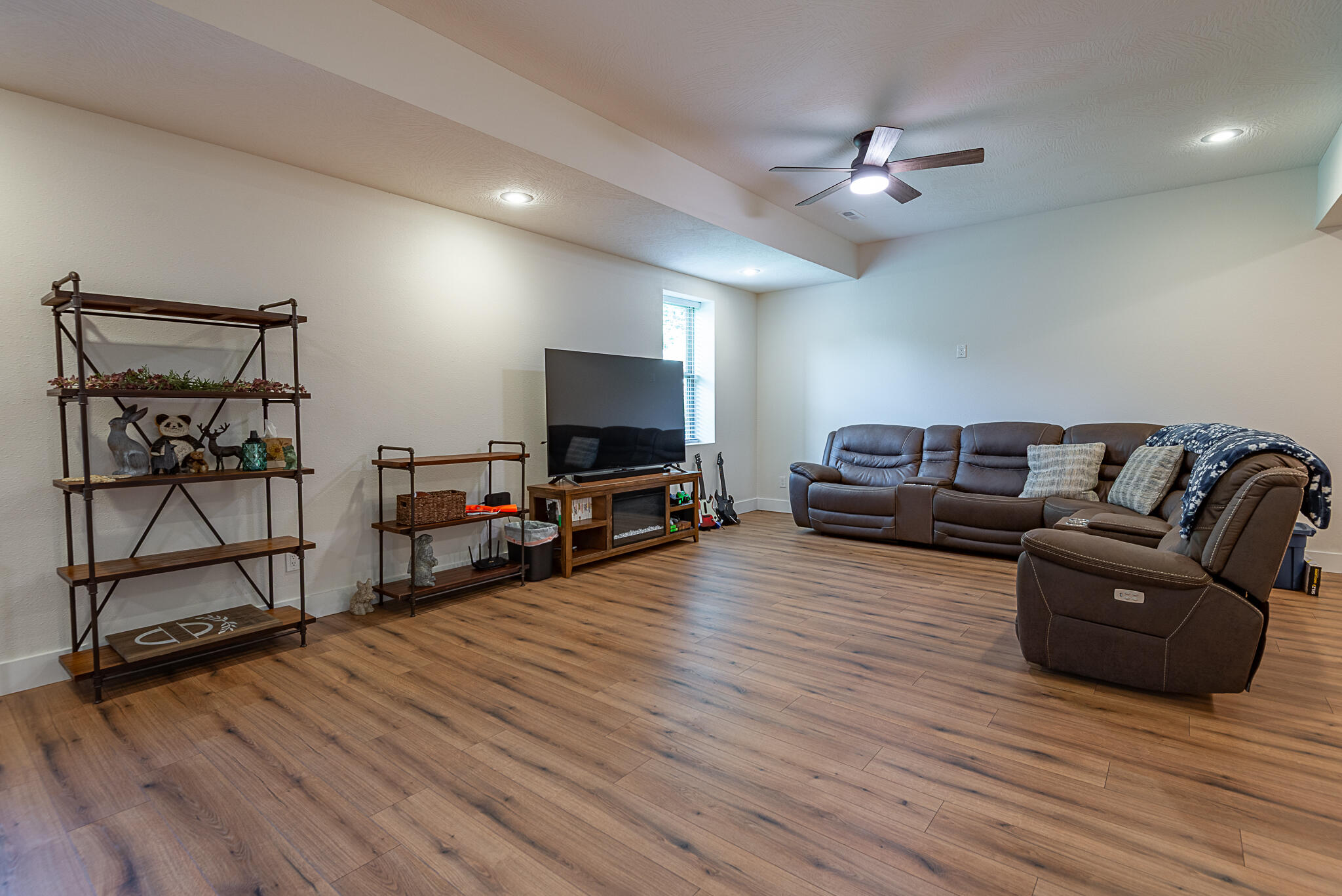 512 Creekside Terrace Property Photo 45