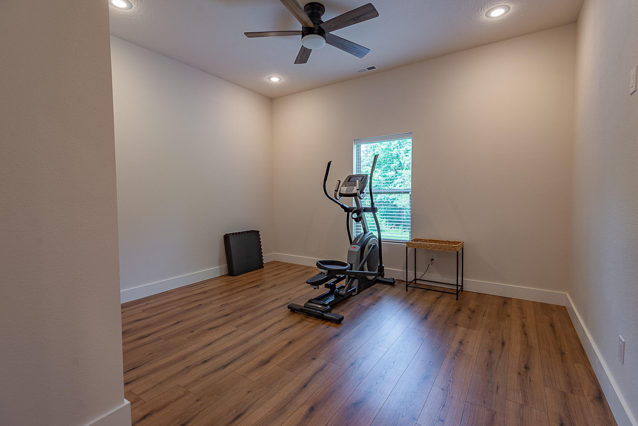 512 Creekside Terrace Property Photo 48