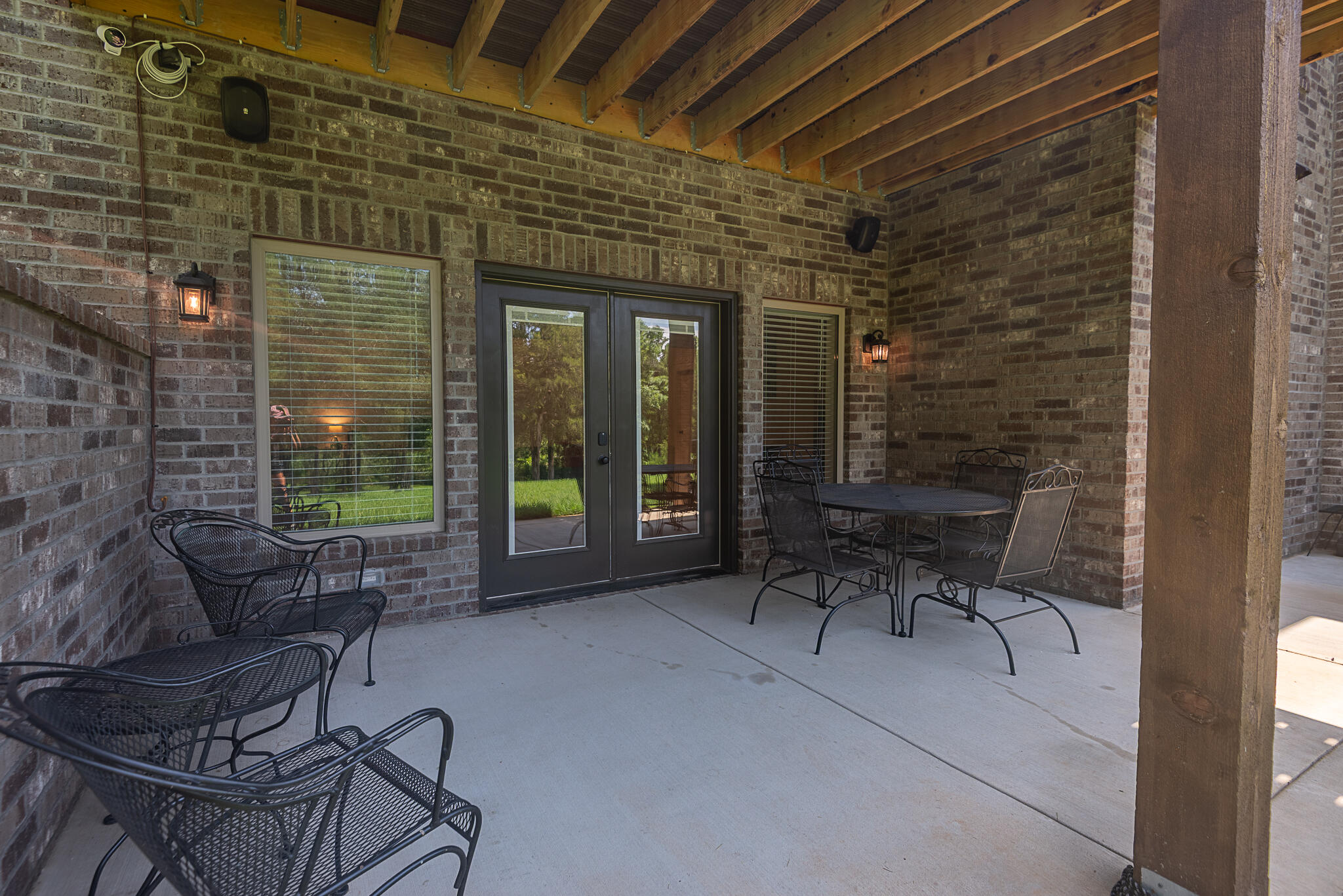 512 Creekside Terrace Property Photo 57