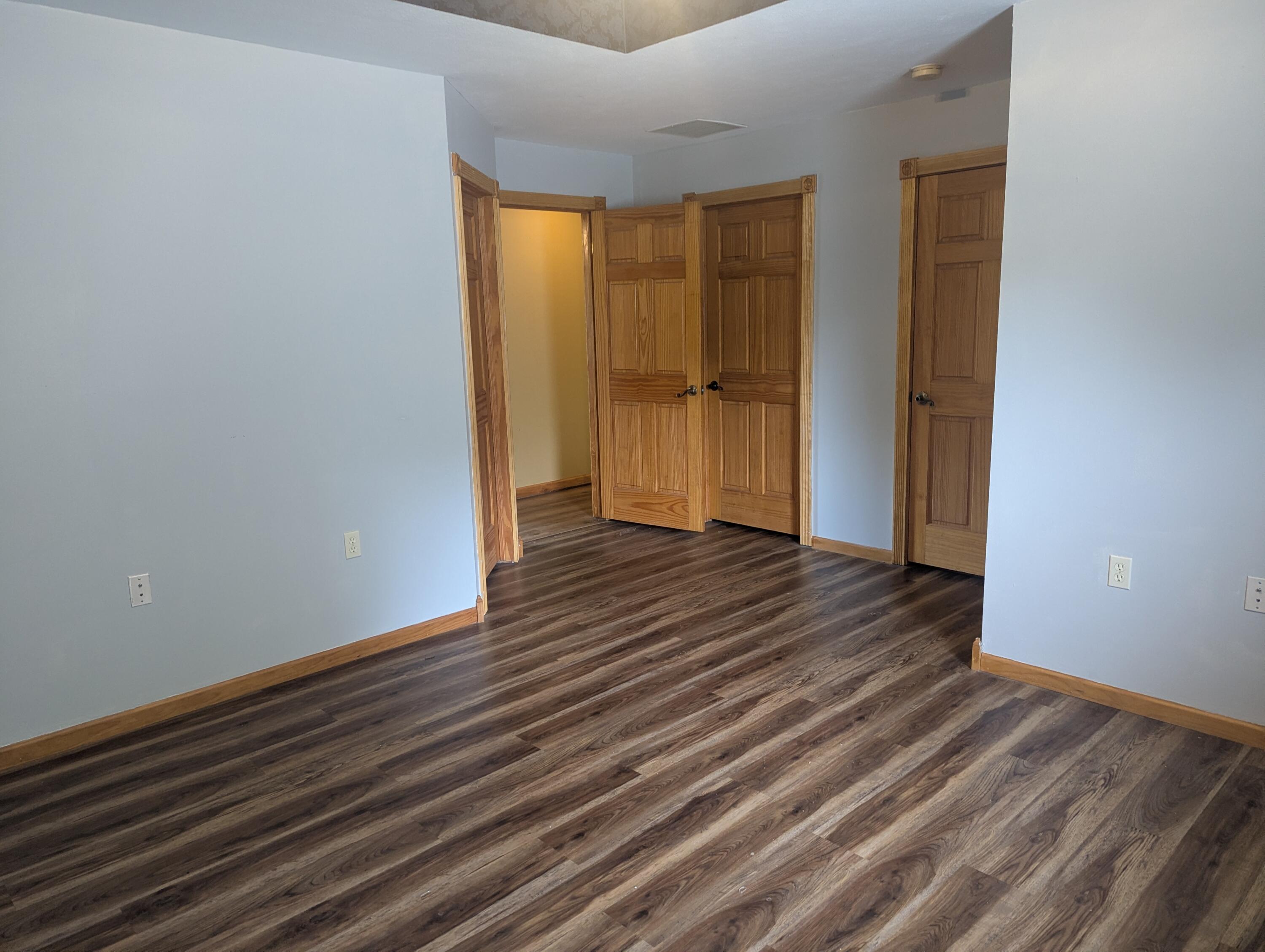 577 South Canterbury Lane Property Photo 15