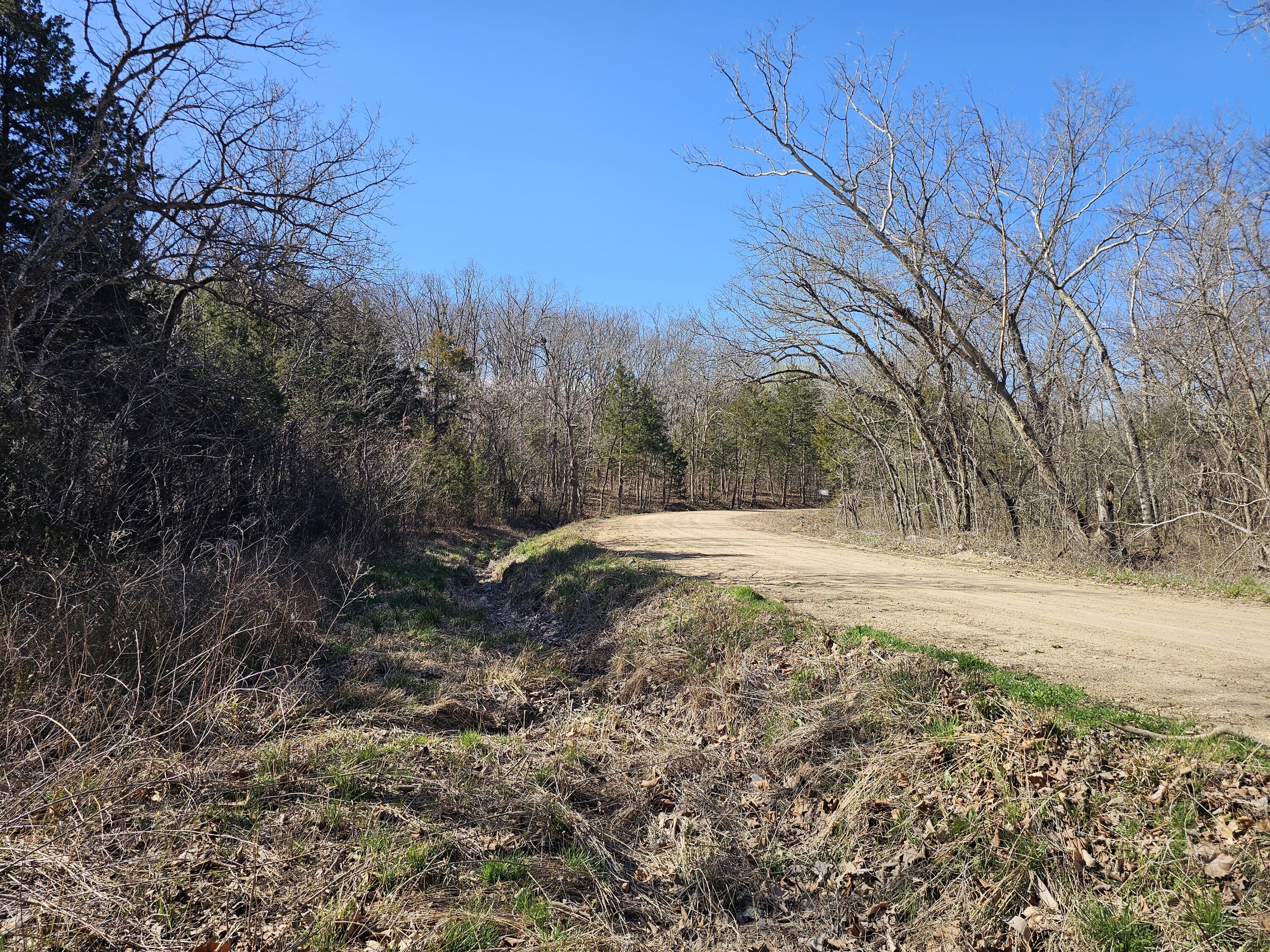 000 Mo-64 Property Photo 2