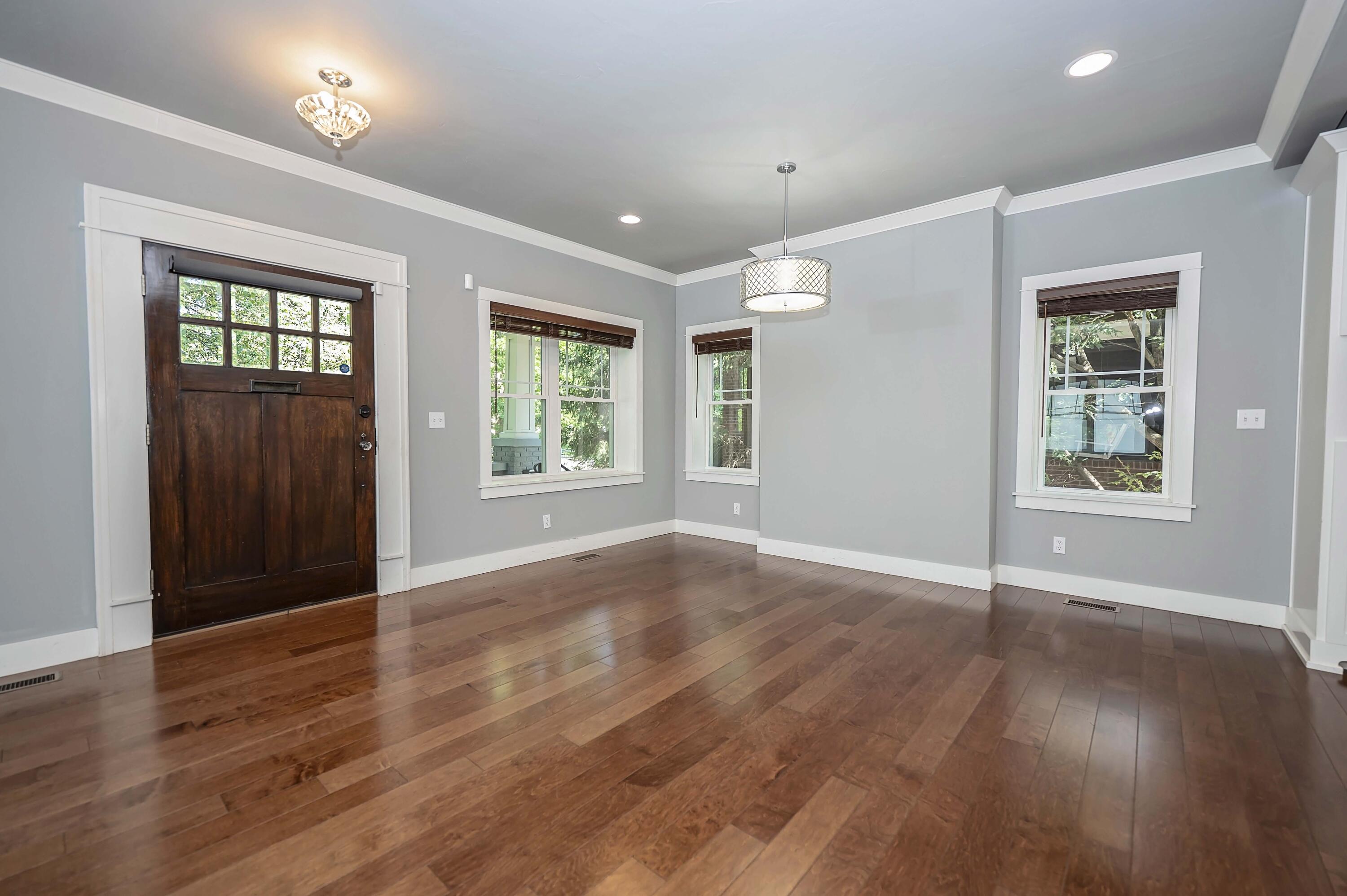 936 South Weller Avenue Property Photo 3