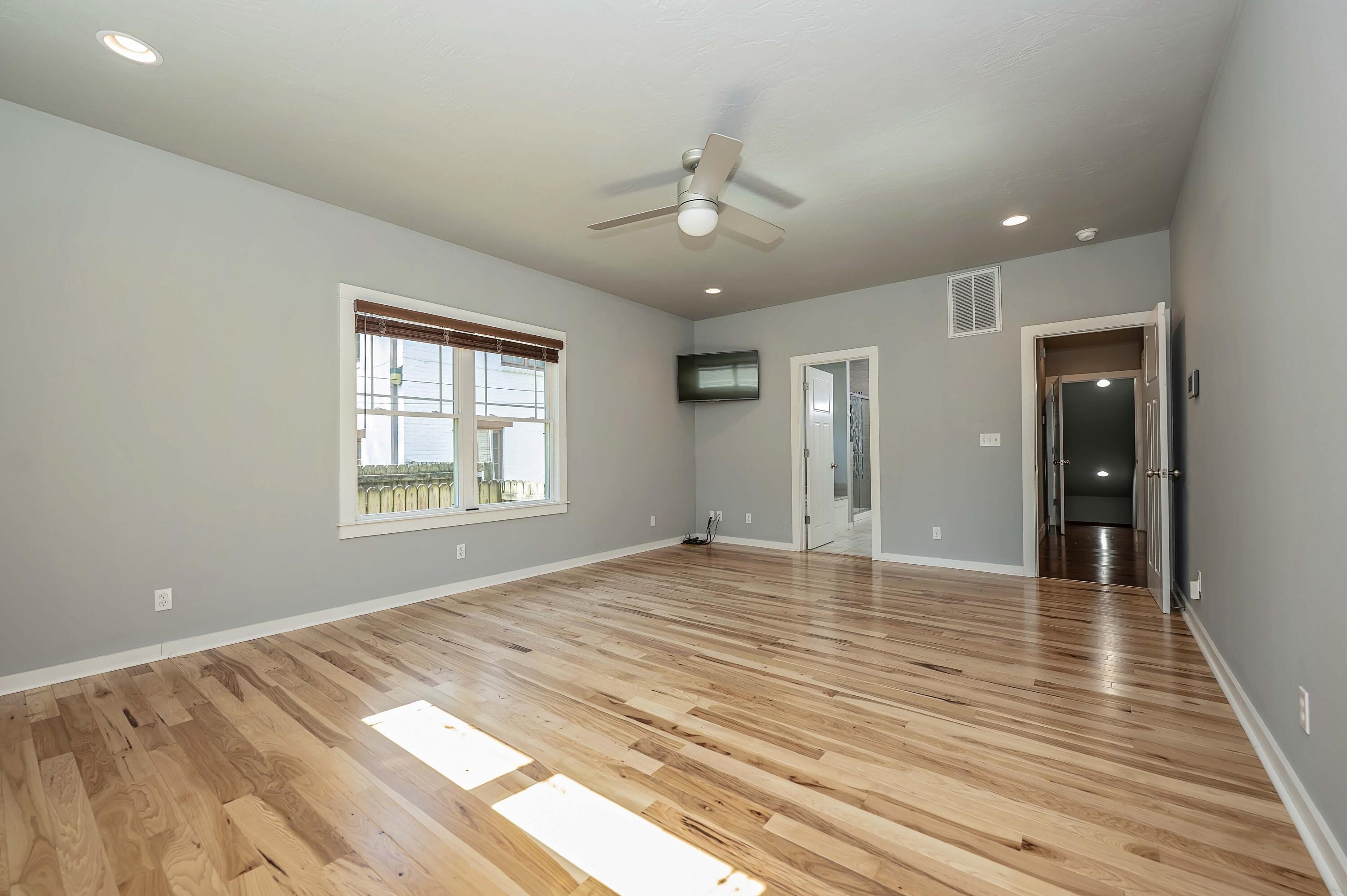 936 South Weller Avenue Property Photo 33
