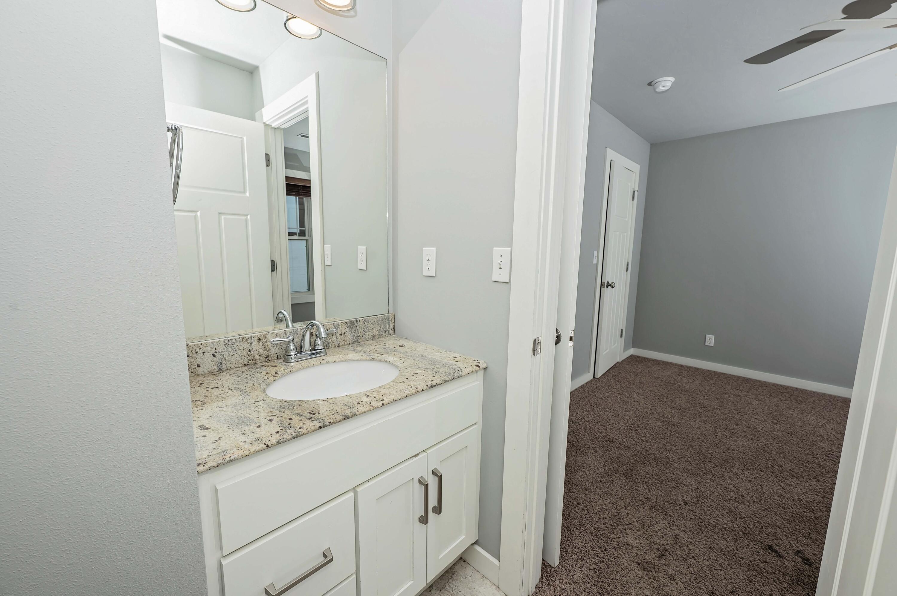 936 South Weller Avenue Property Photo 71