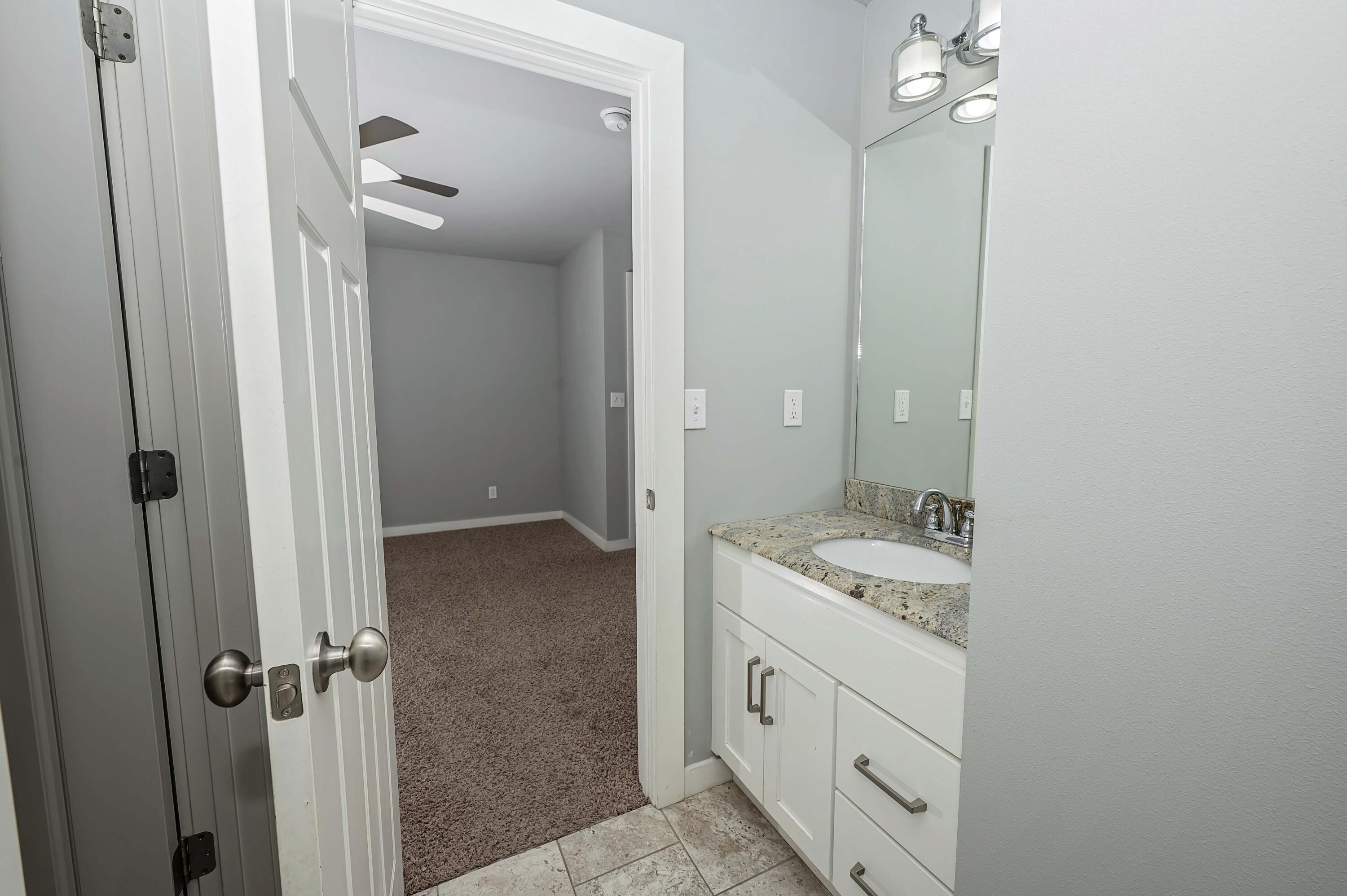 936 South Weller Avenue Property Photo 73