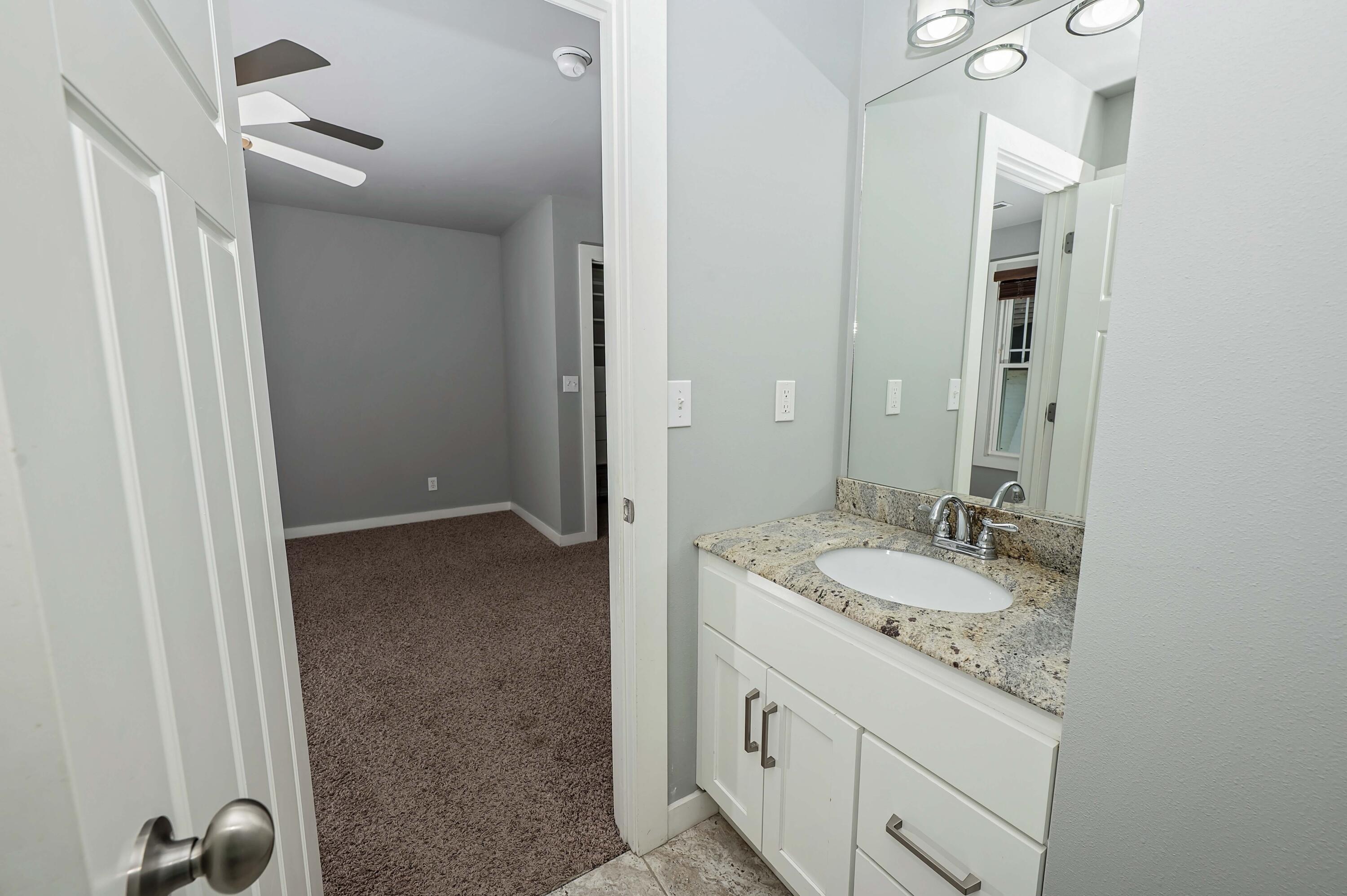 936 South Weller Avenue Property Photo 74