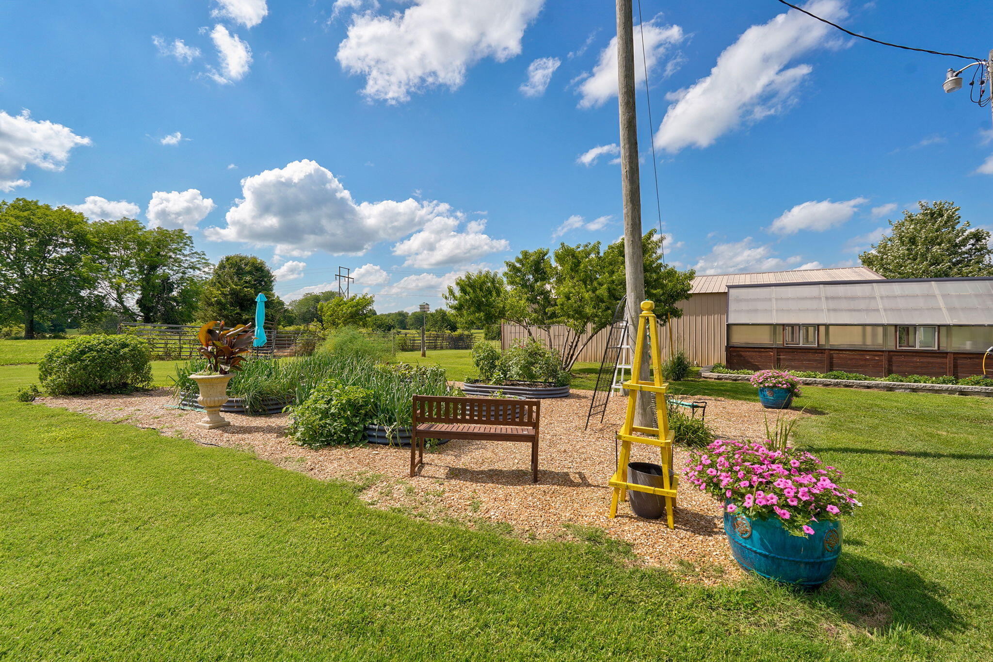 8933 West Farm Road 60 Property Photo 64