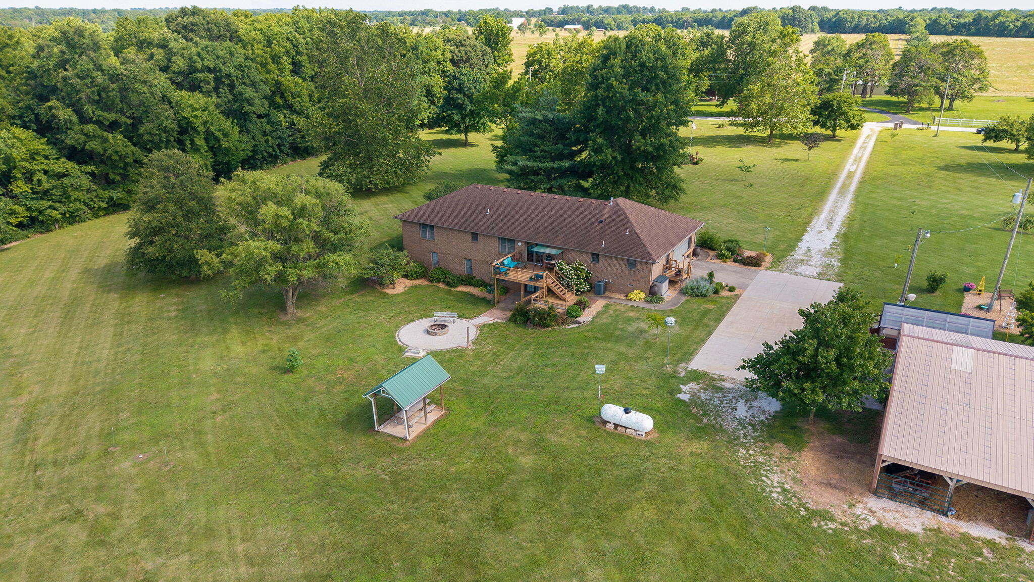 8933 West Farm Road 60 Property Photo 81