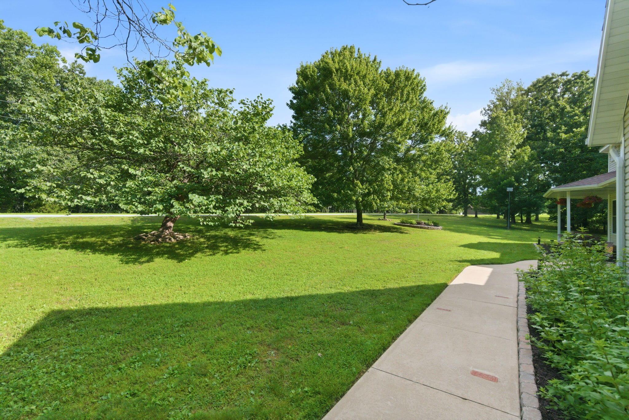 326 Wilderness Road Property Photo 6
