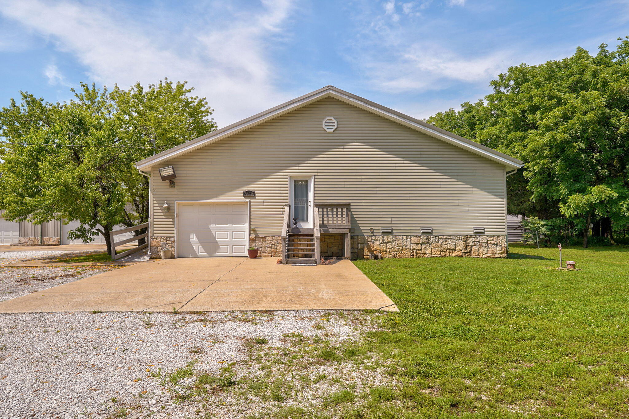 7222 North Farm Road 203 Property Photo 60