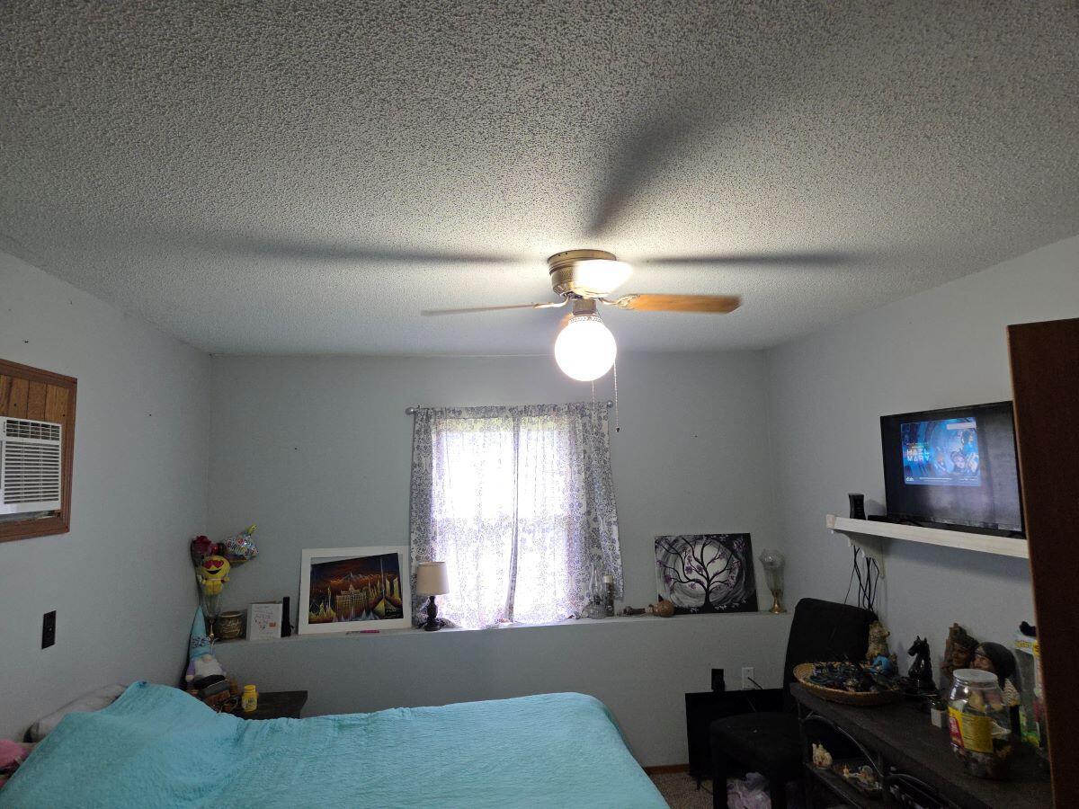 1127 North Oak Street Property Photo 7