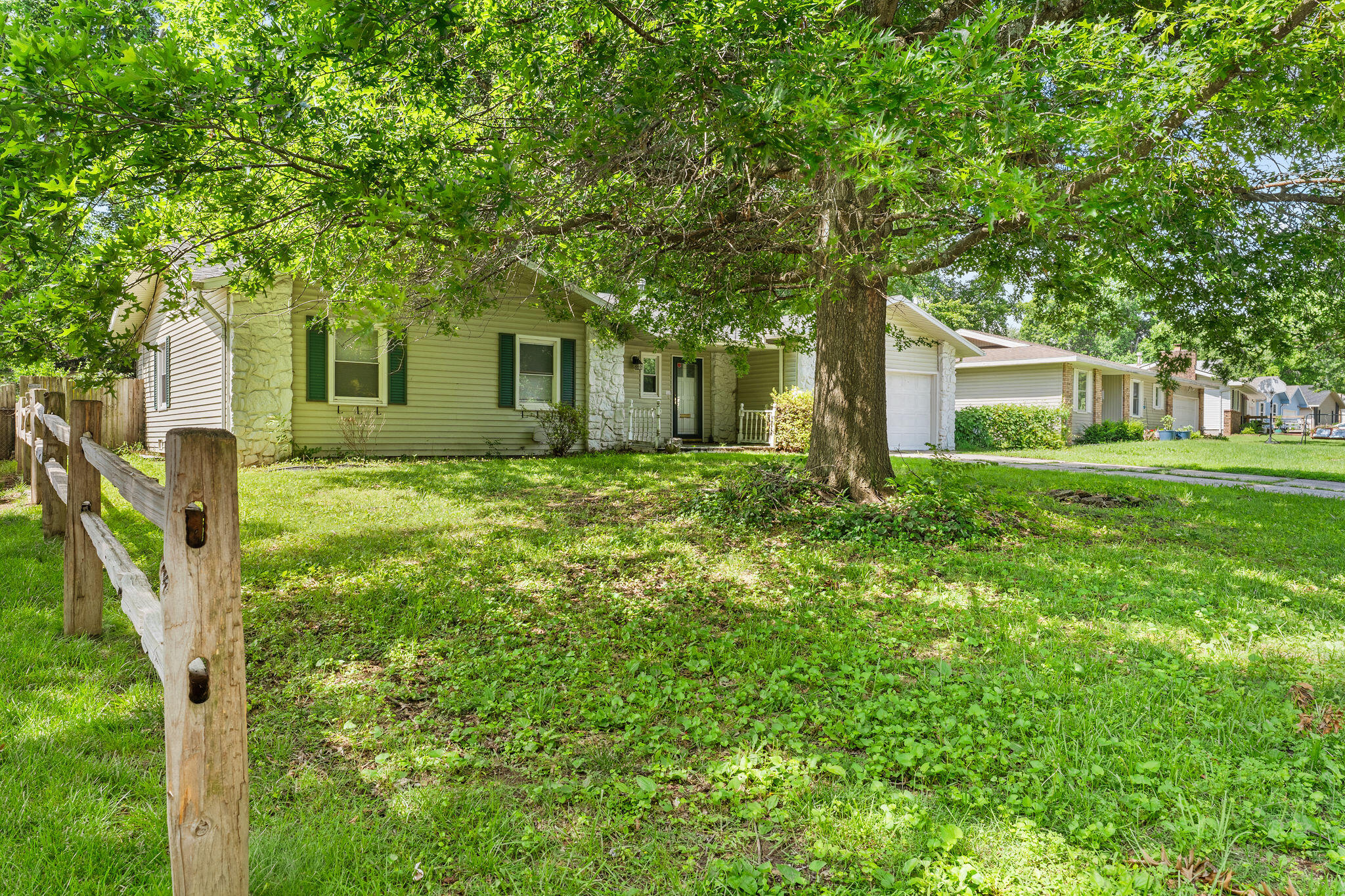 3012 West Countryside Drive Property Photo 3