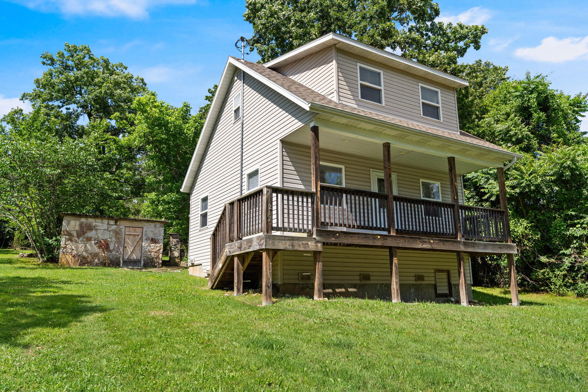 212 Candlestick Road Property Photo 1