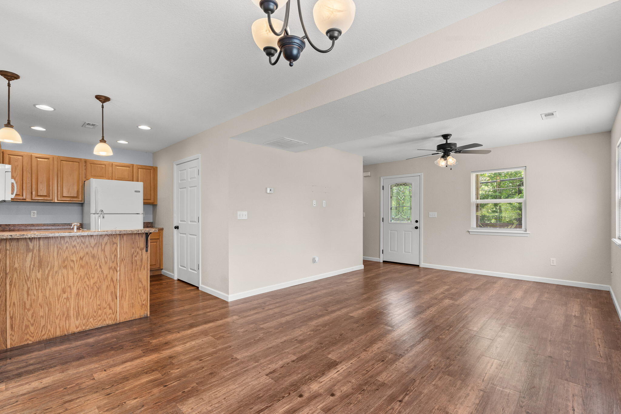 212 Candlestick Road Property Photo 15