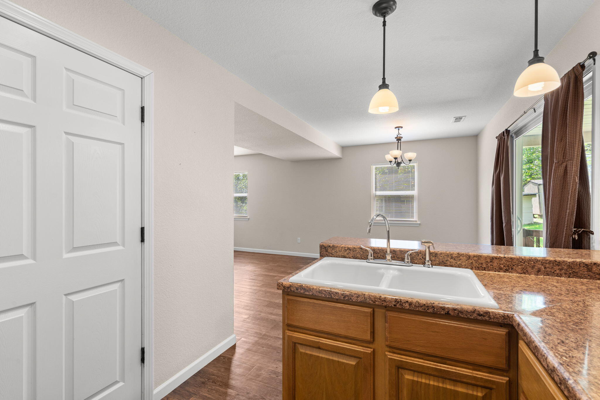 212 Candlestick Road Property Photo 21