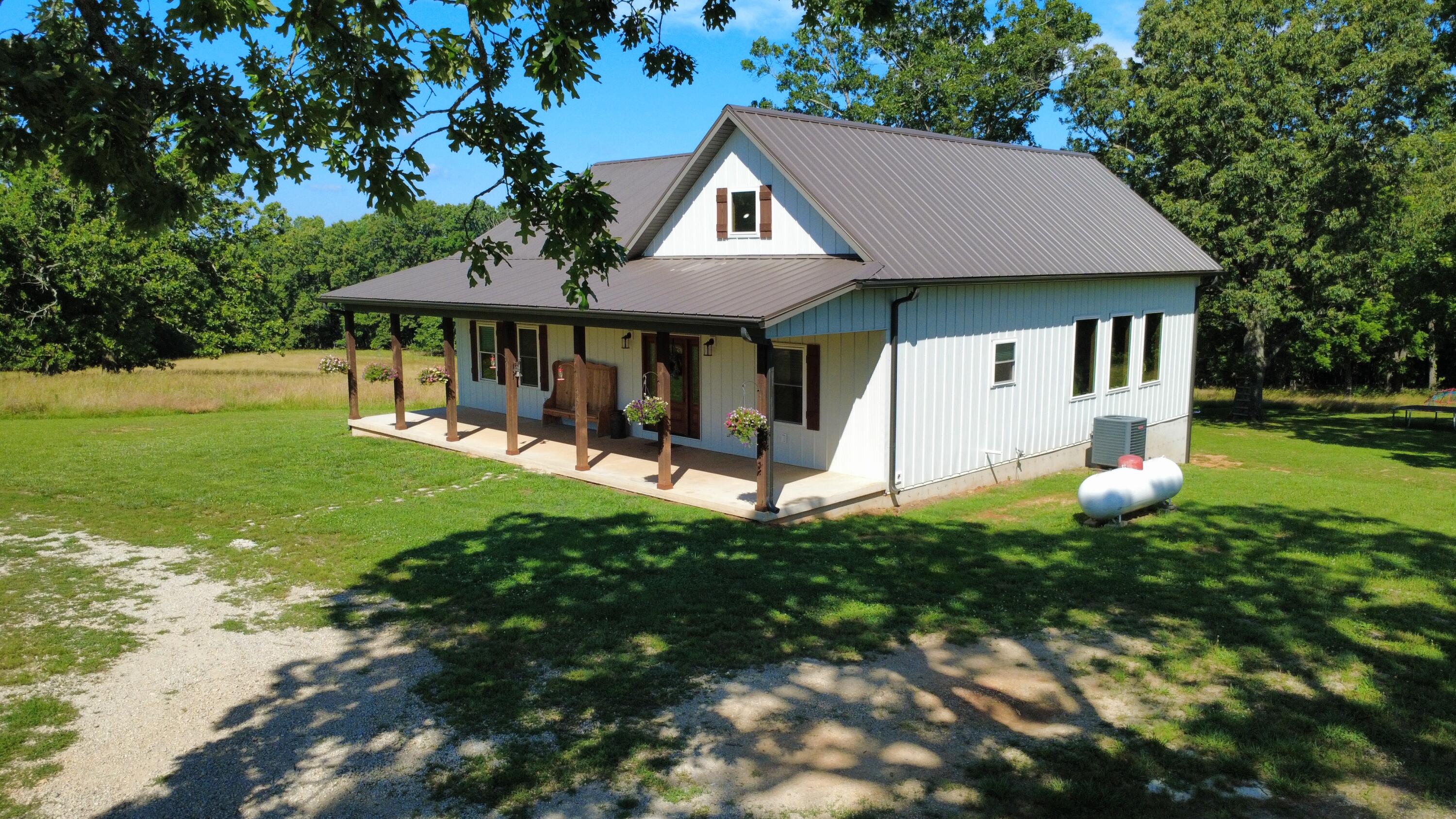 4471 County Road 323 Property Photo 2