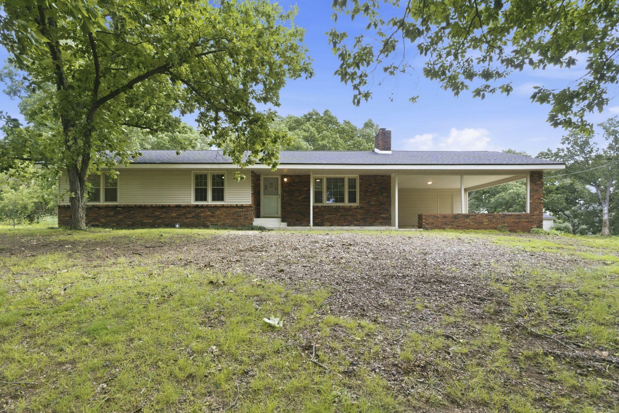 18555 State Highway 32 Property Photo 1