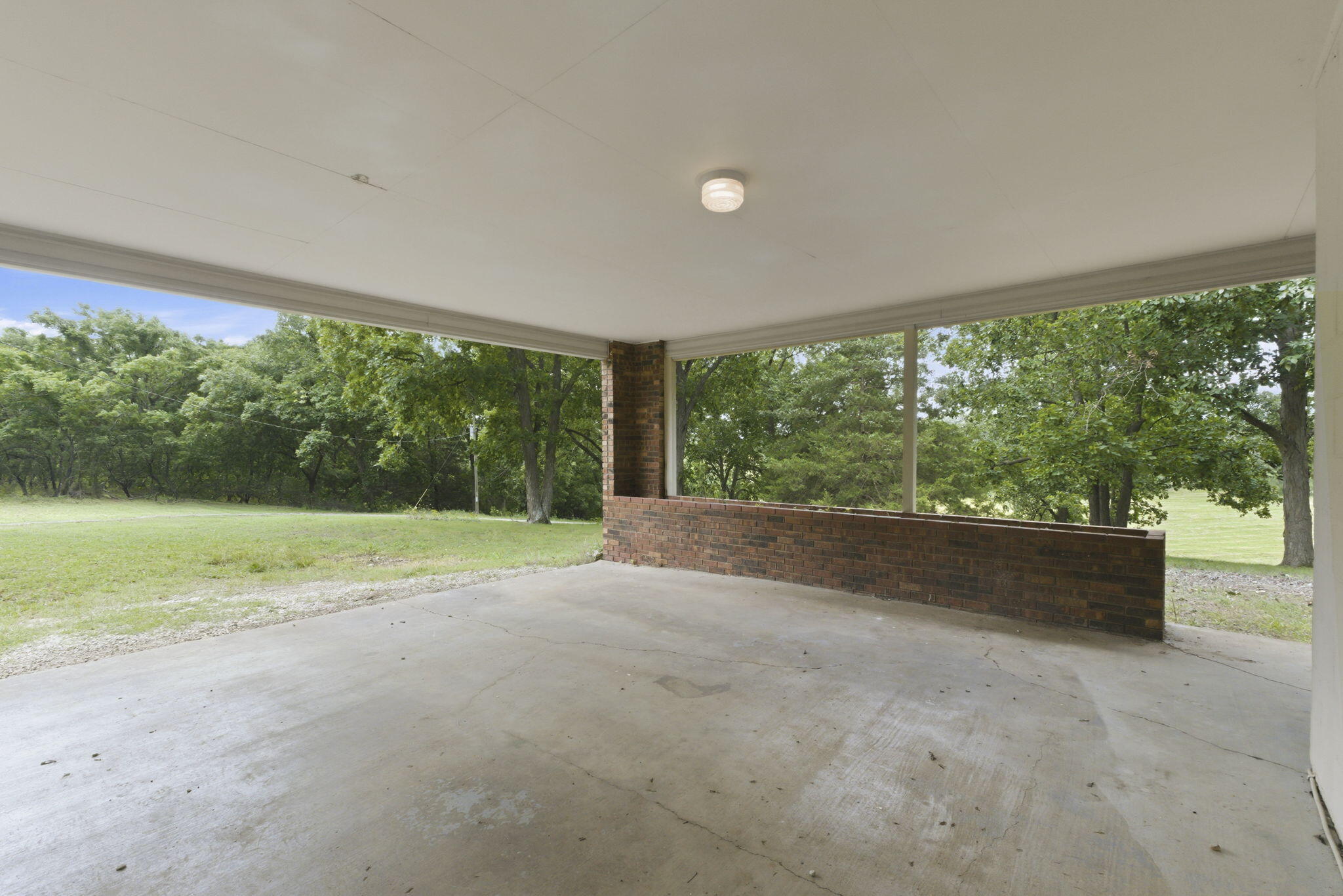 18555 State Highway 32 Property Photo 6