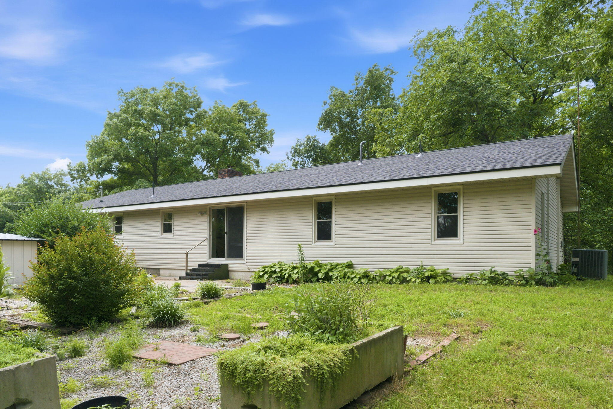 18555 State Highway 32 Property Photo 34