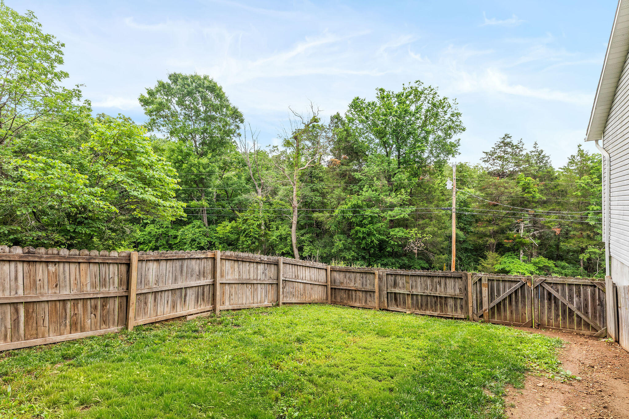 1015 Greentree Road Property Photo 17