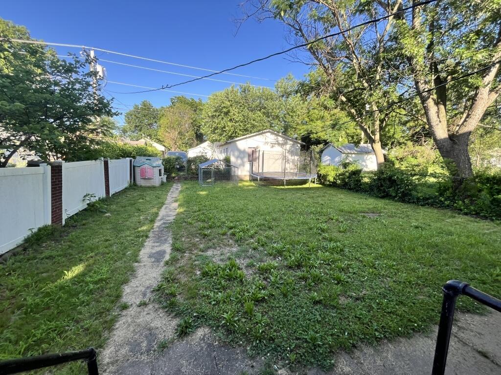 515 Euclid Avenue Property Photo 4
