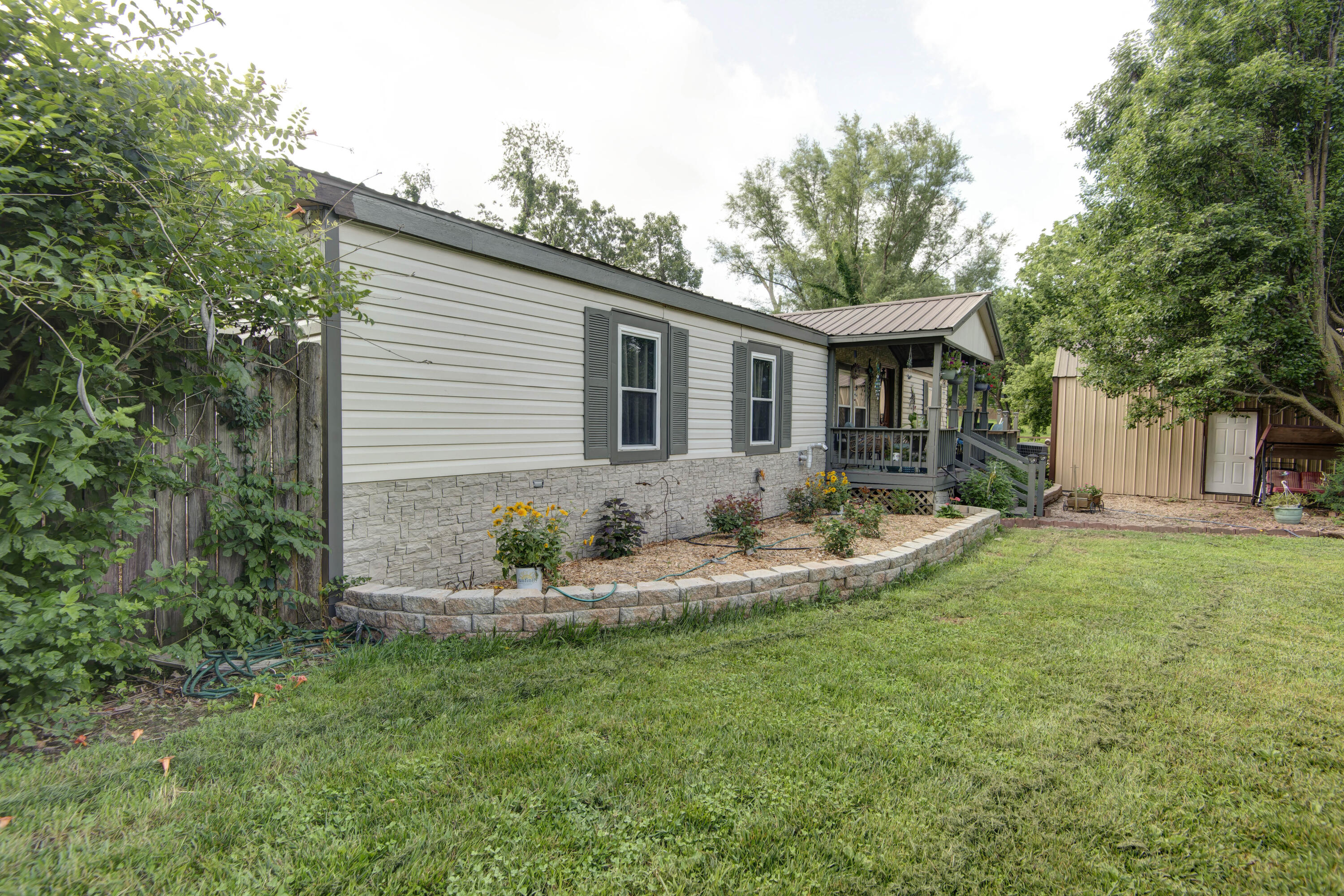 824 North Walnut Street Property Photo 4