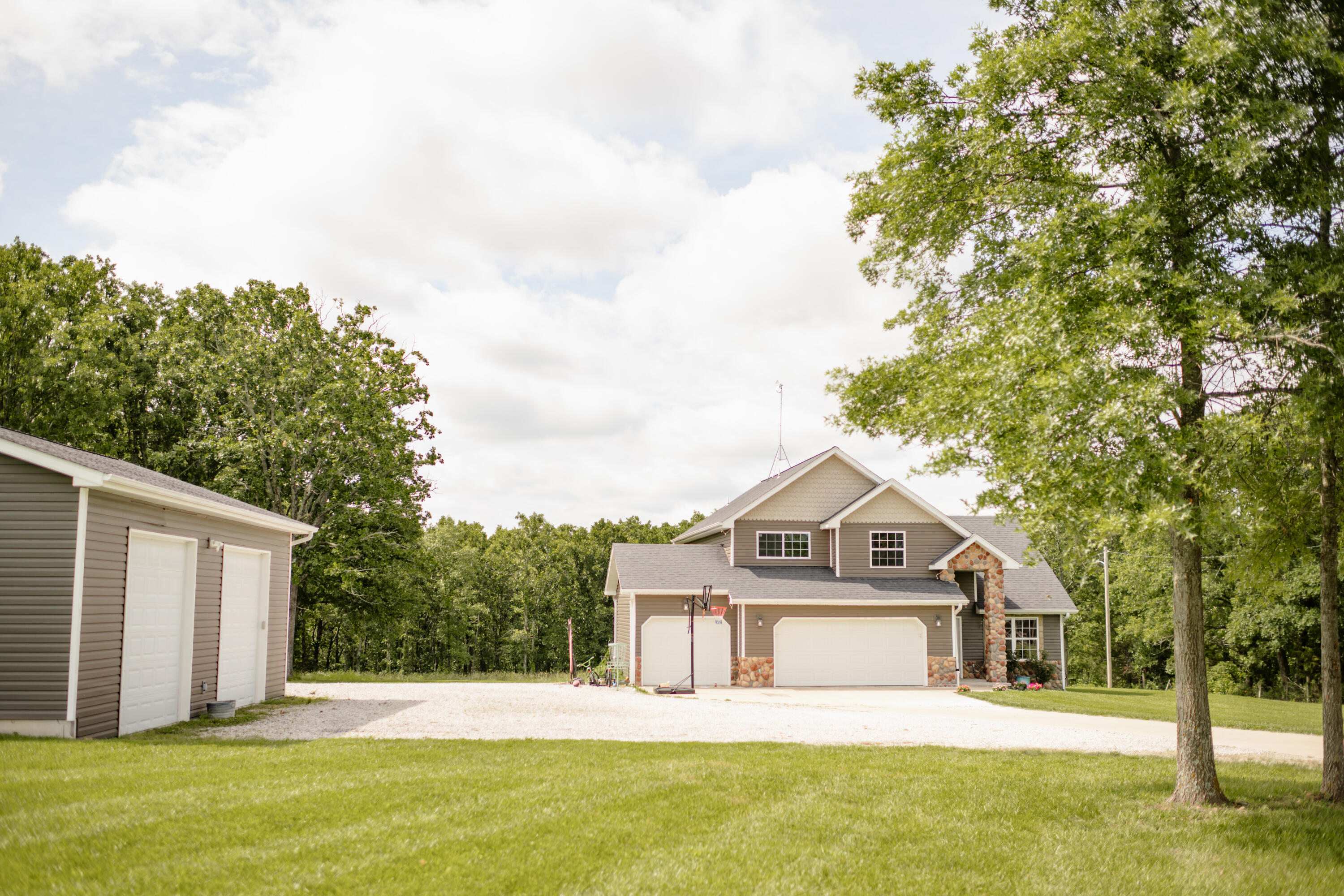 12048 State Highway 32 Property Photo 5