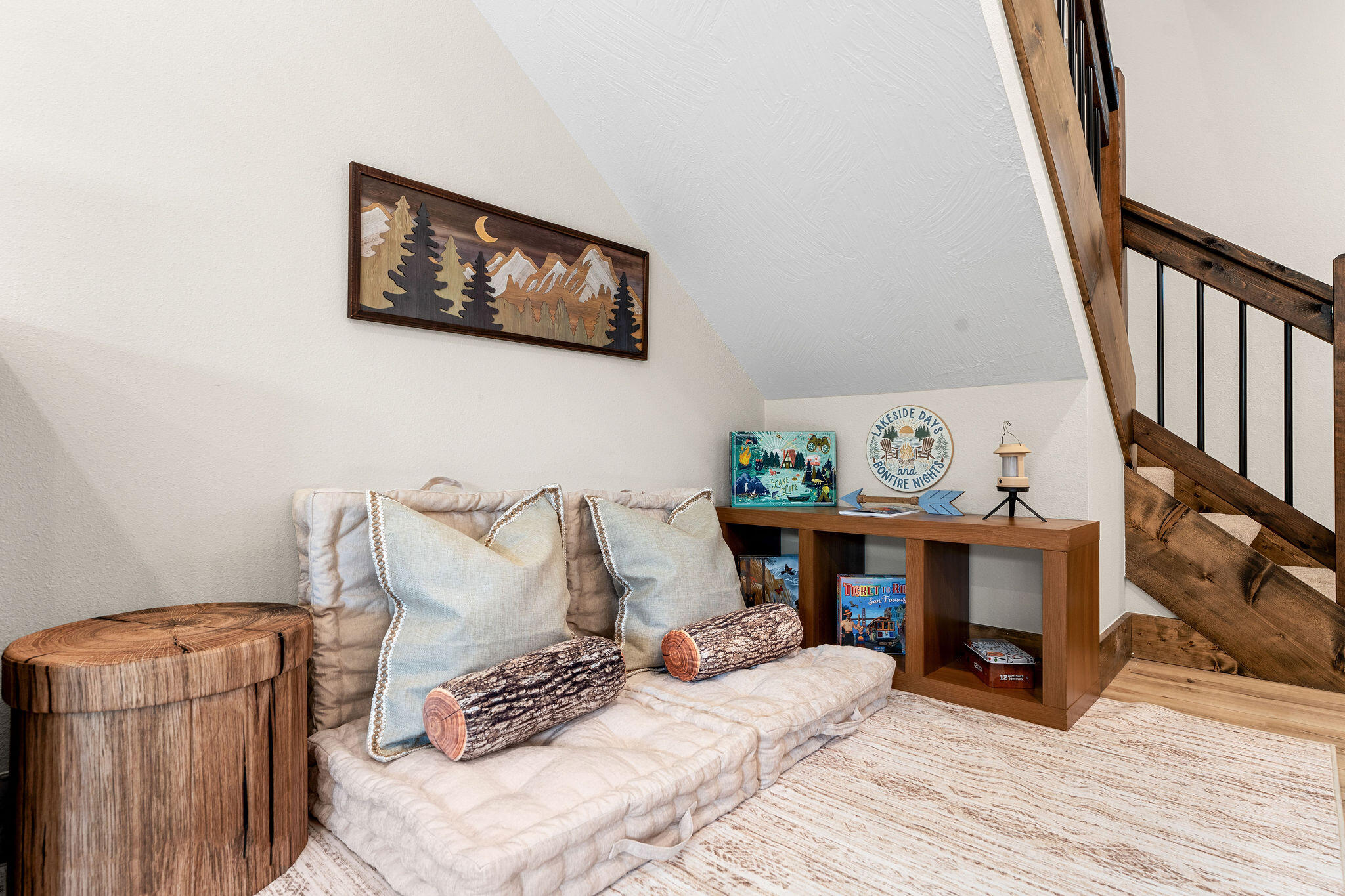117 Hillside Pass Property Photo 8